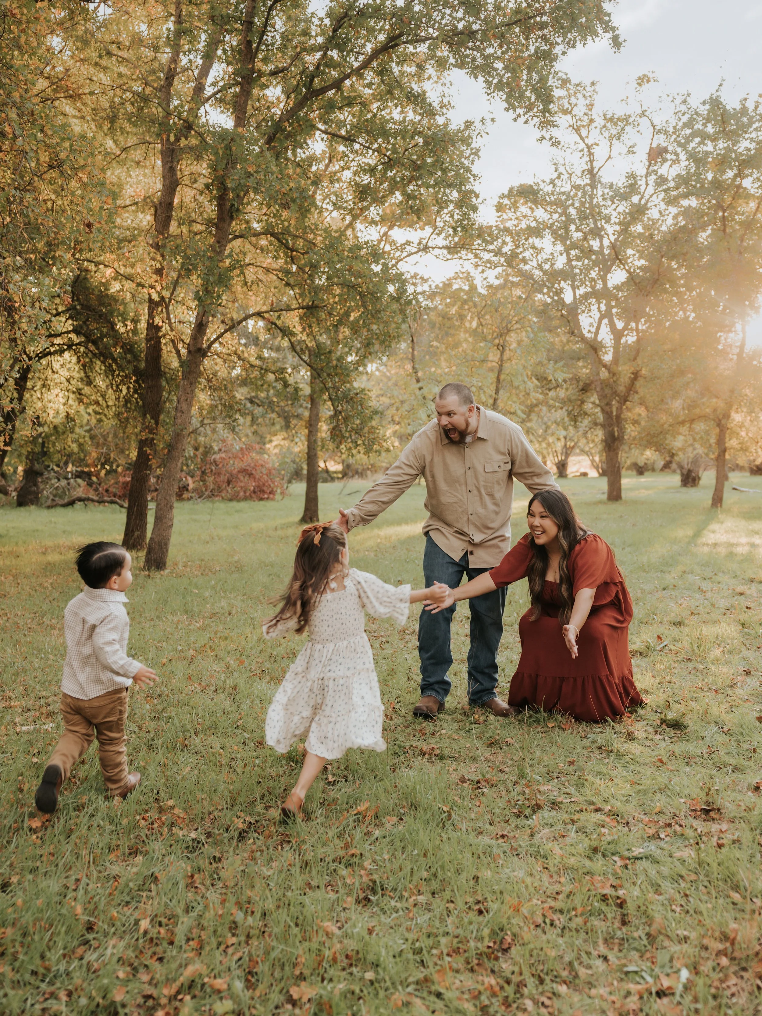 Family portrait by Photos by Cady, serving Solano and Napa counties.