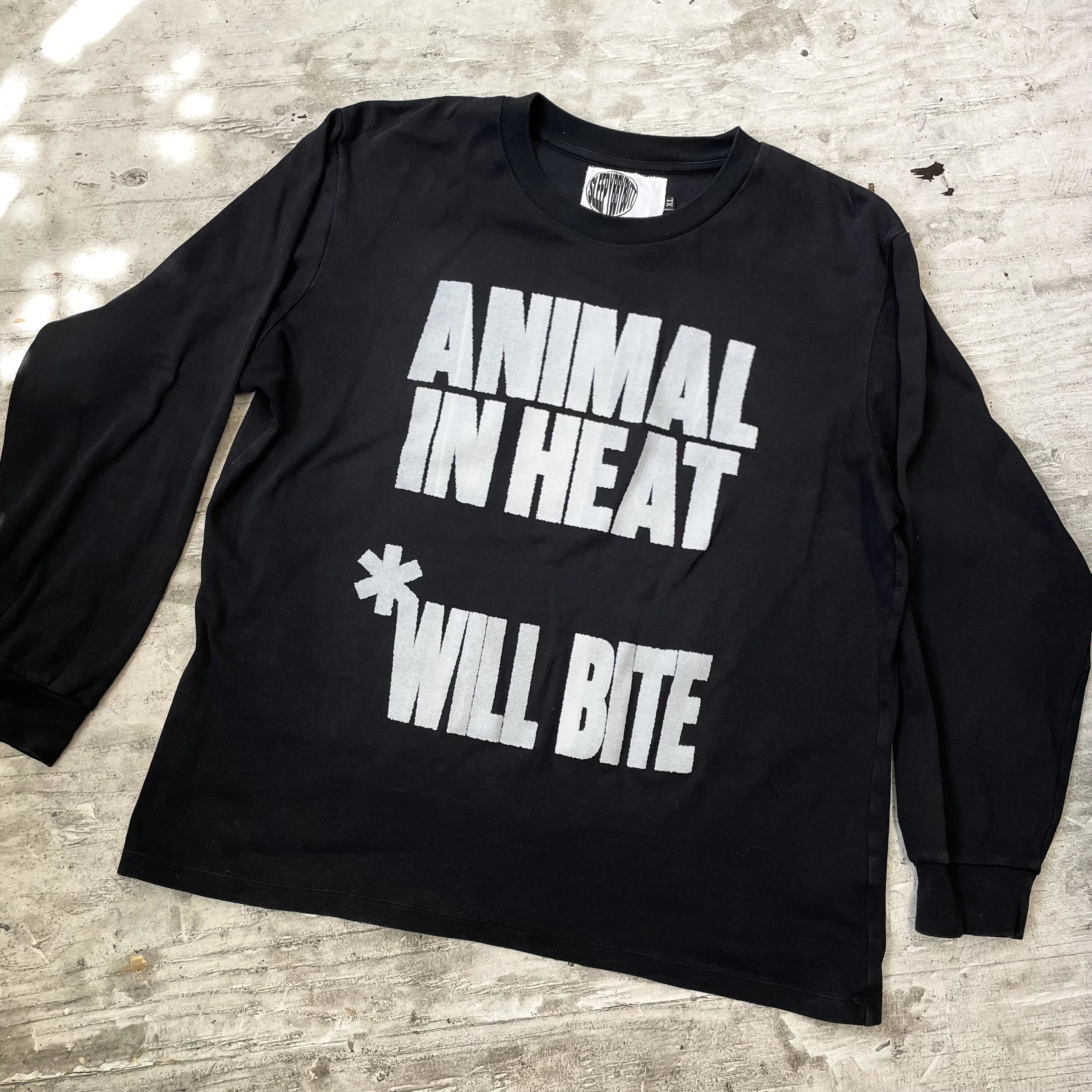 women's XL animal in heat