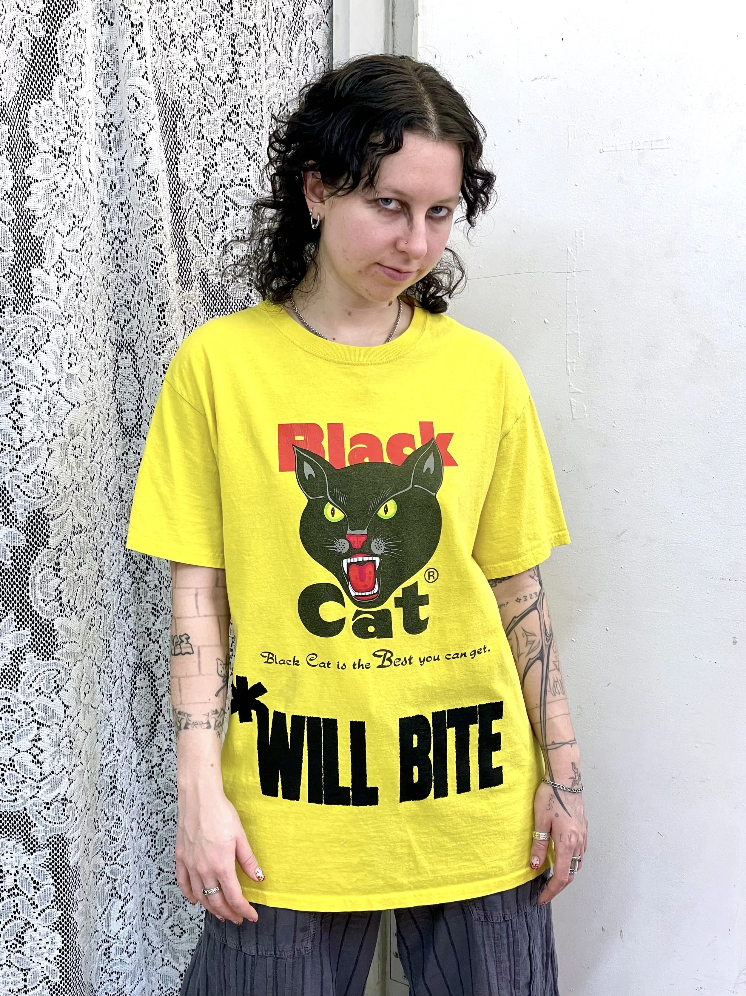 unisex M animal blastover!