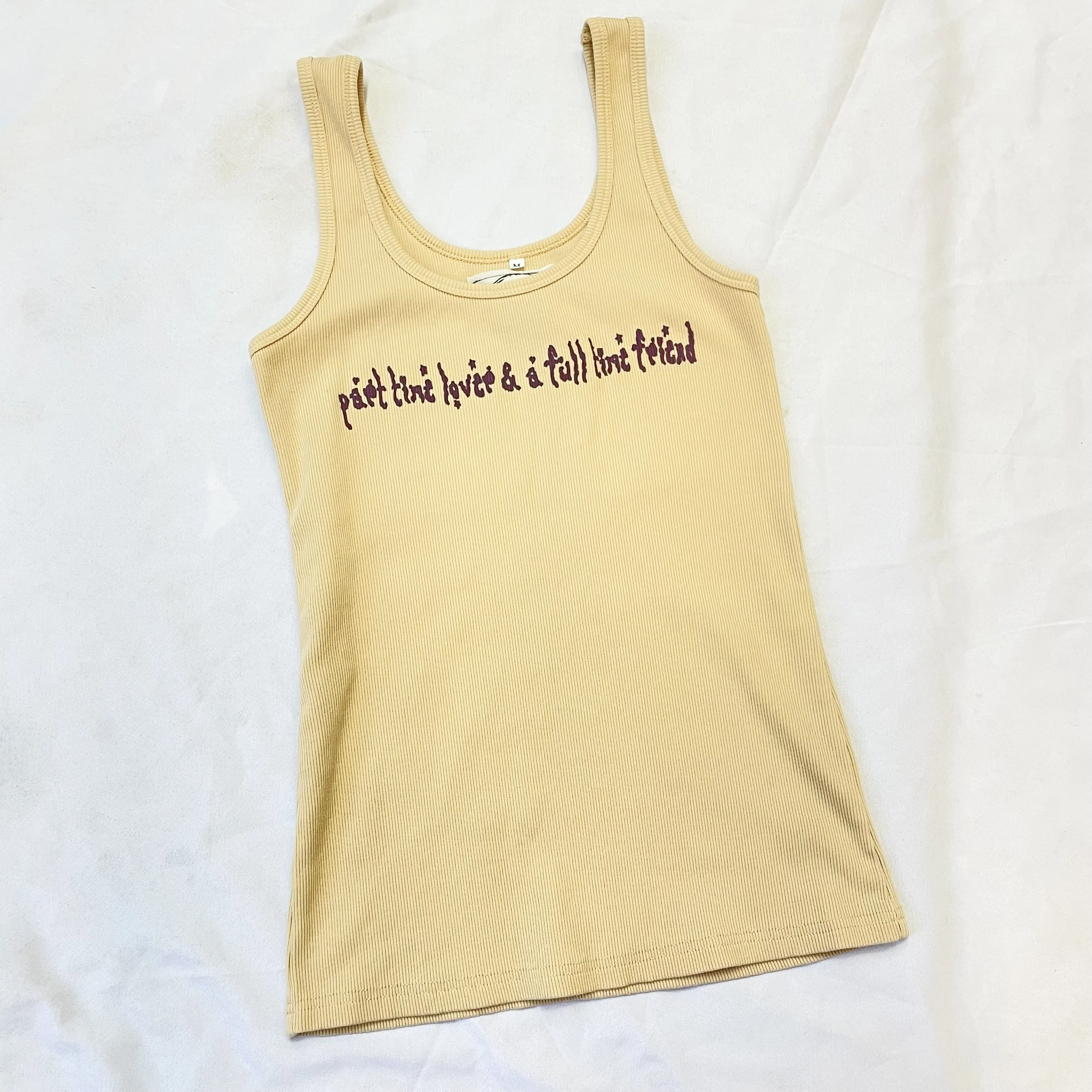 women's M moldy peaches