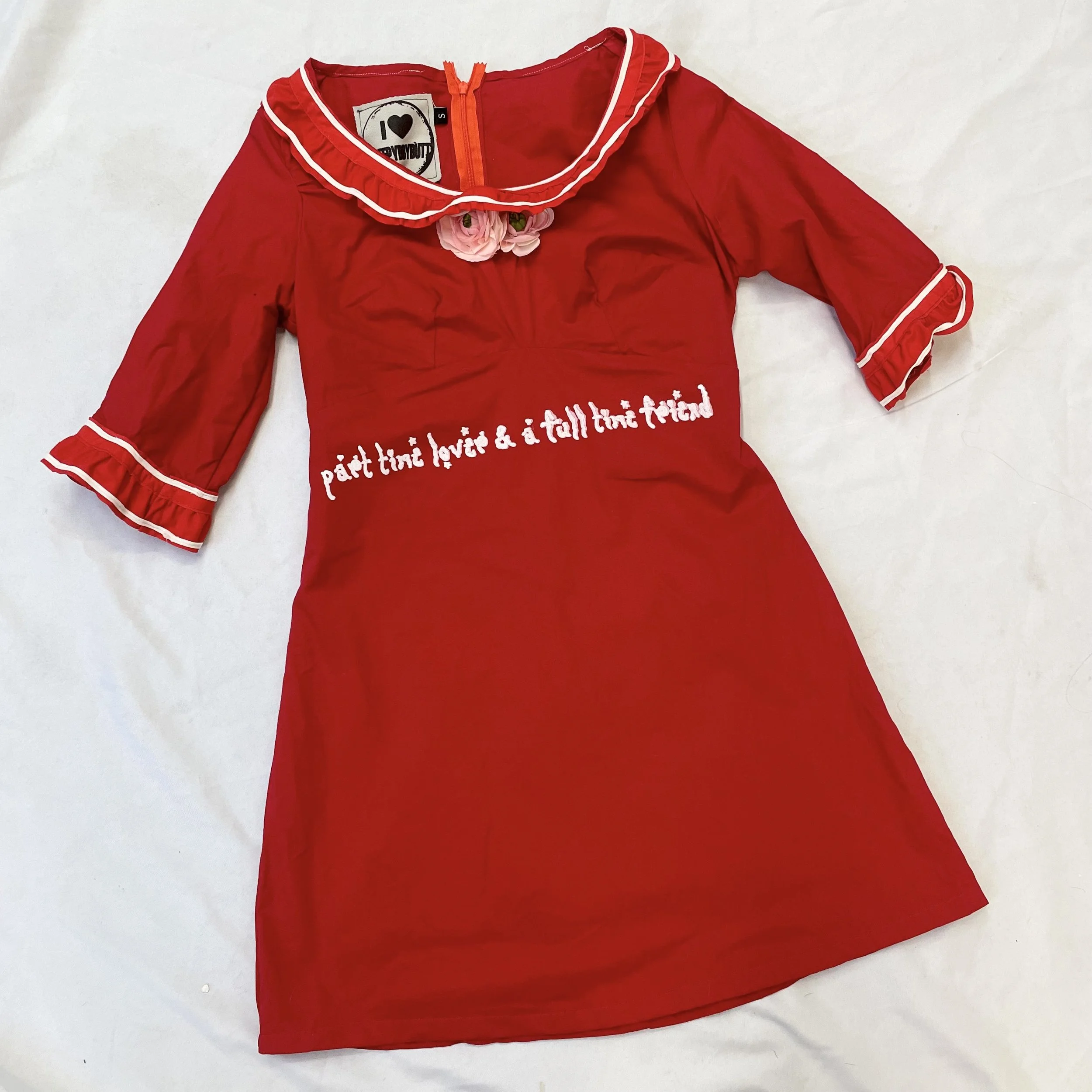 women's S moldy peaches