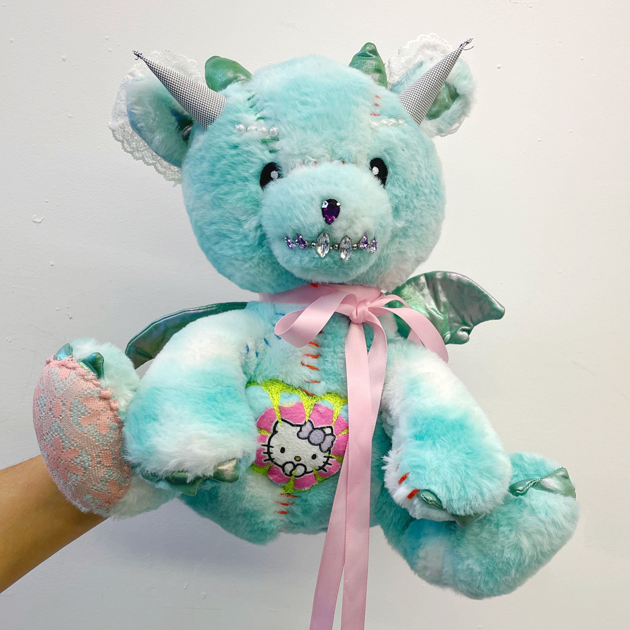 horned teddy bear <3