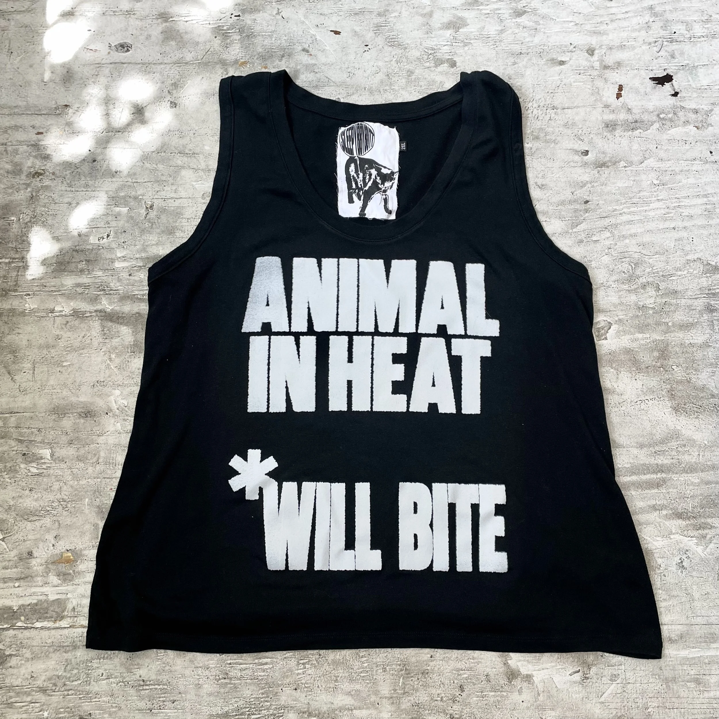 women's 2XL tank animal in heat