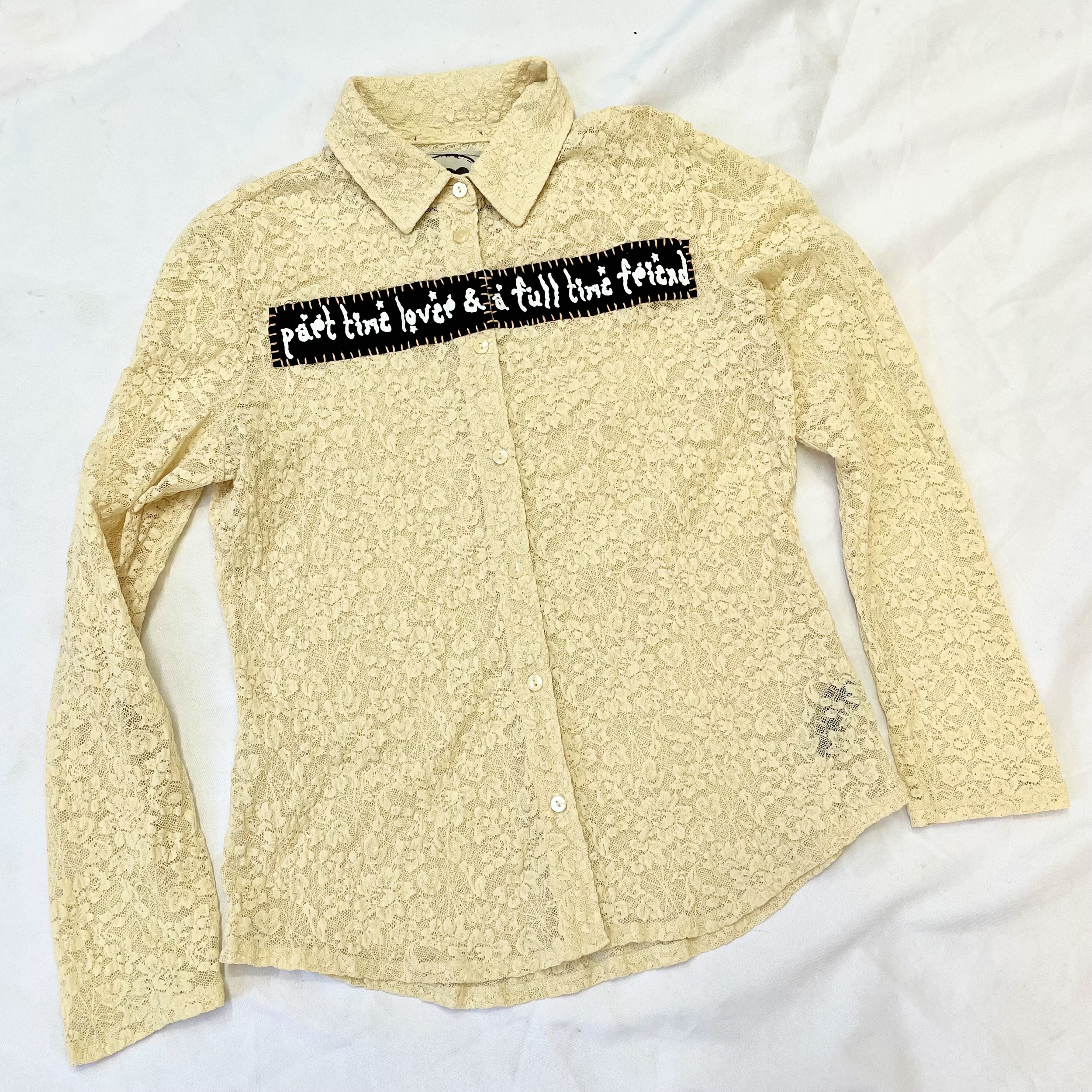 women's M moldy peaches