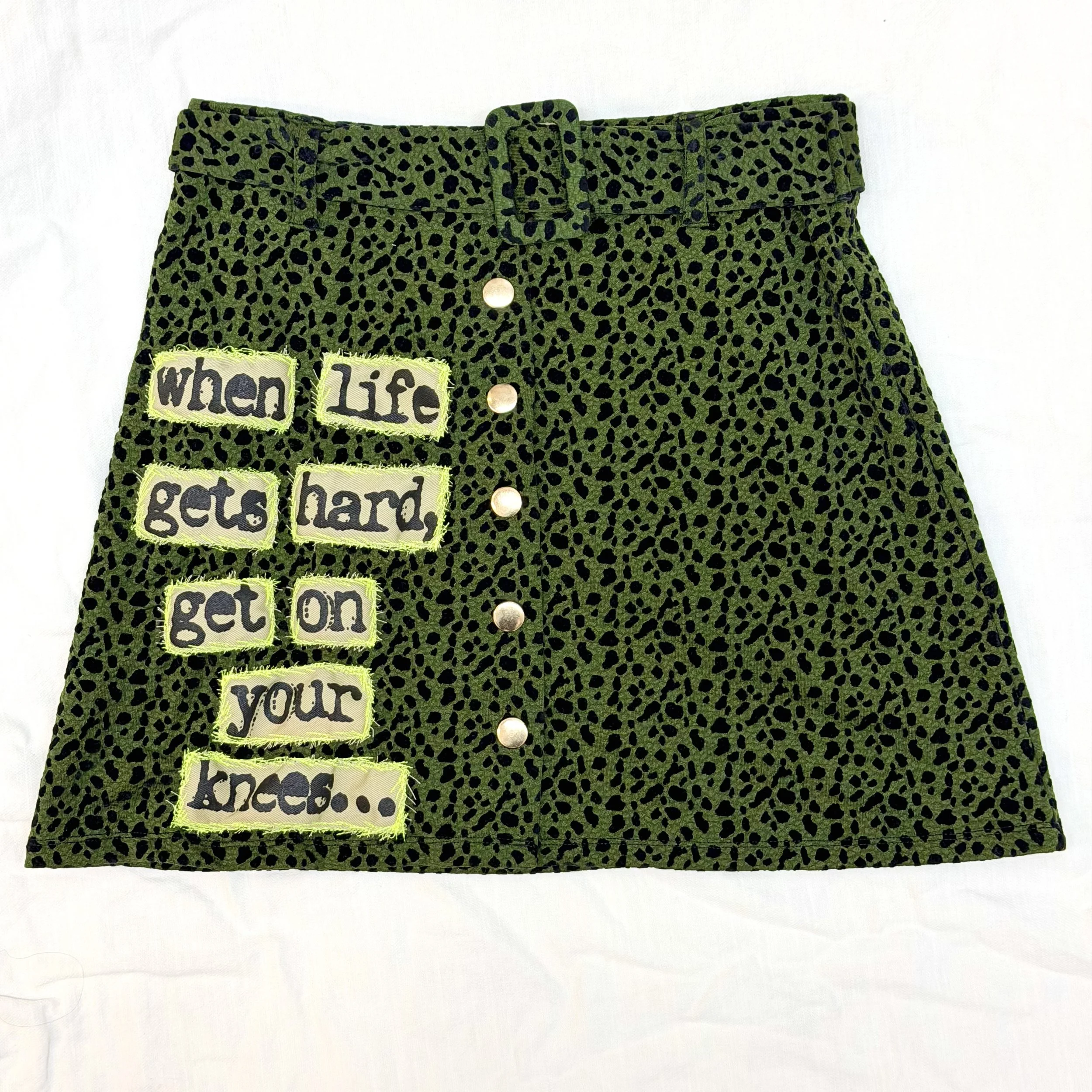 women's M get on yr knees..