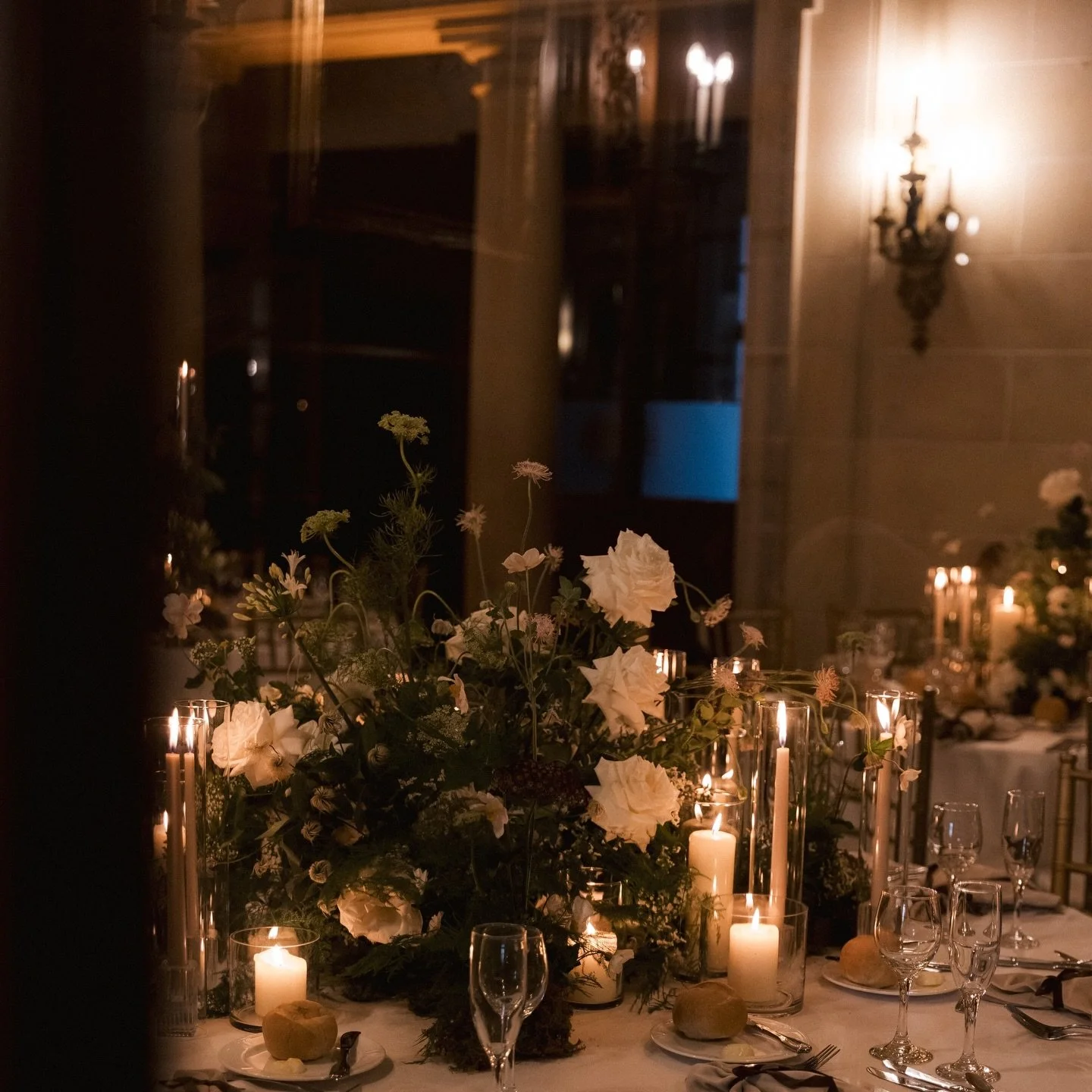 An exercise in atmosphere, where classical florals are steeped in shadow, and tradition is reimagined through an organic, moody lens.

Set within a space rich with history, this was never about filling a room but transforming it. Candlelight flickers