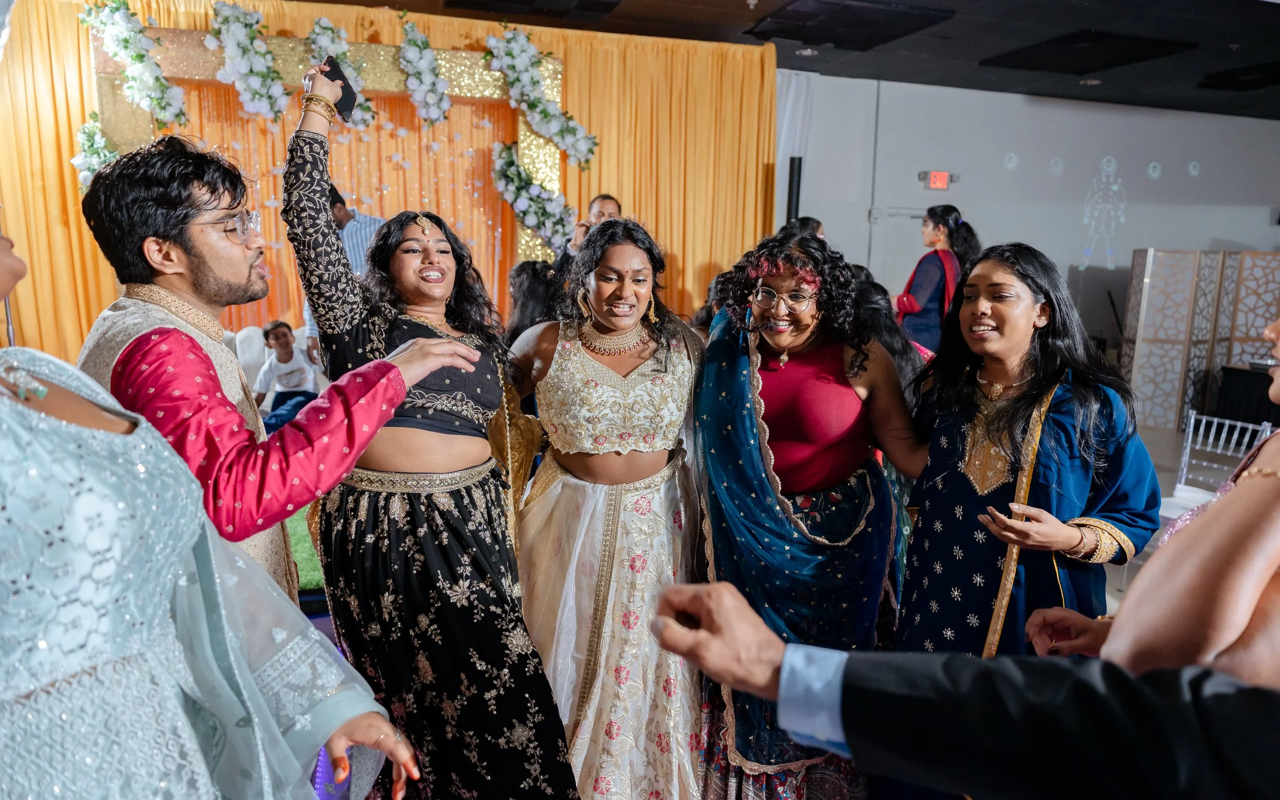 Sanmesh & Vaishnavi Reception-443.jpg