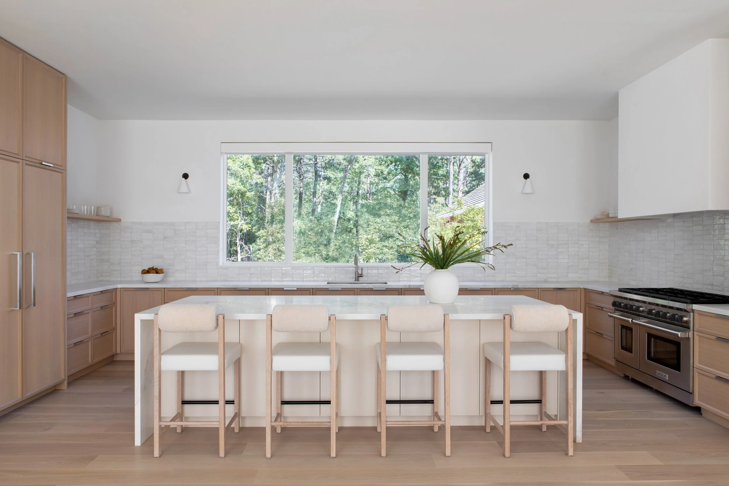 13.+Hamptons+Modern+by+Chango+&+Co.+-+Kitchen+Island.jpg