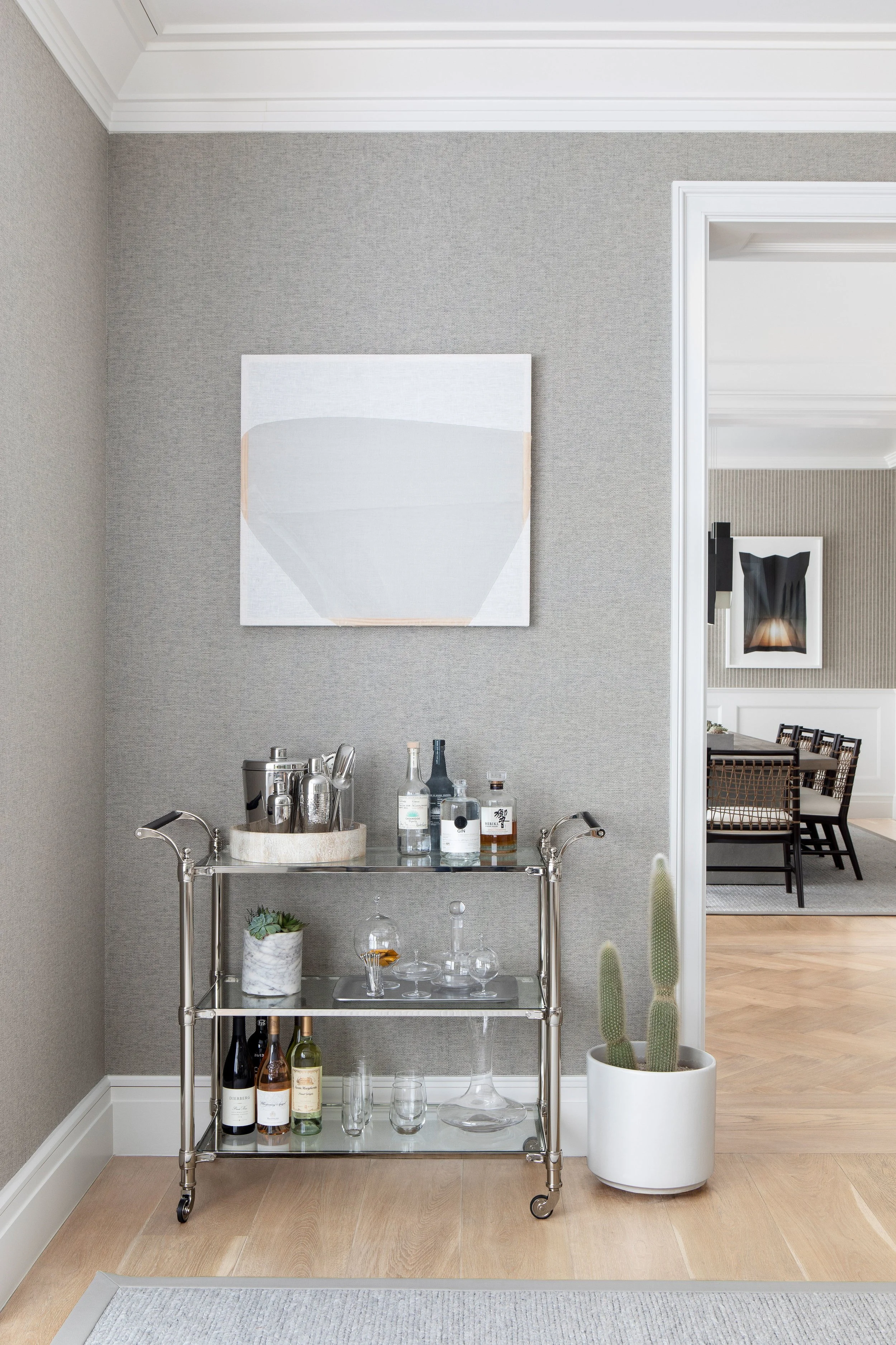 07.+Pacific+Palisades,+L.A.+by+Chango+&+Co.+-+Living+Room+Mini+Bar.jpg