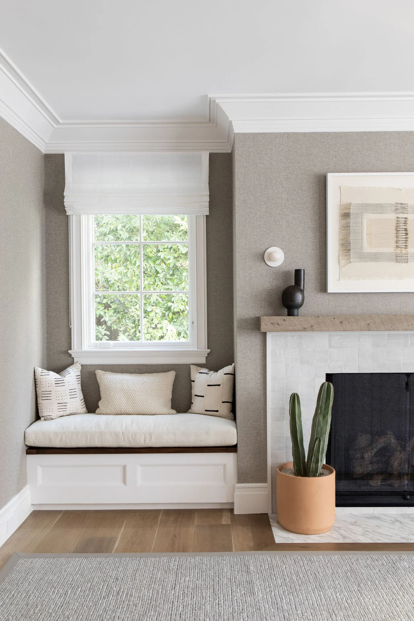 05.+Pacific+Palisades,+L.A.+by+Chango+&+Co.+-+Window+Seat+Detail.jpg