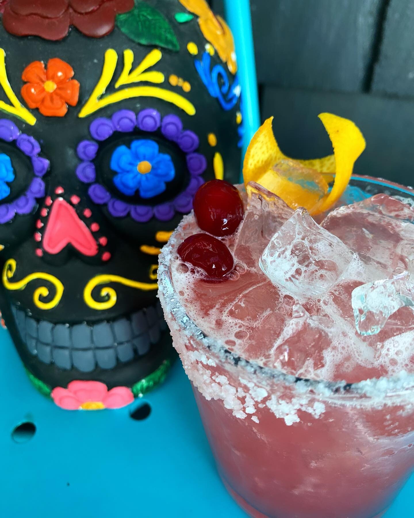 We are Margarita Monday&rsquo;ing with this Autumn Spiced Cranberry Margarita. Start your week out right with this seasonal kiss sip. And hello&hellip; Have you heard? Margarita Monday means $3 off our Classic Lime Margie&rsquo;s Margarita now instea