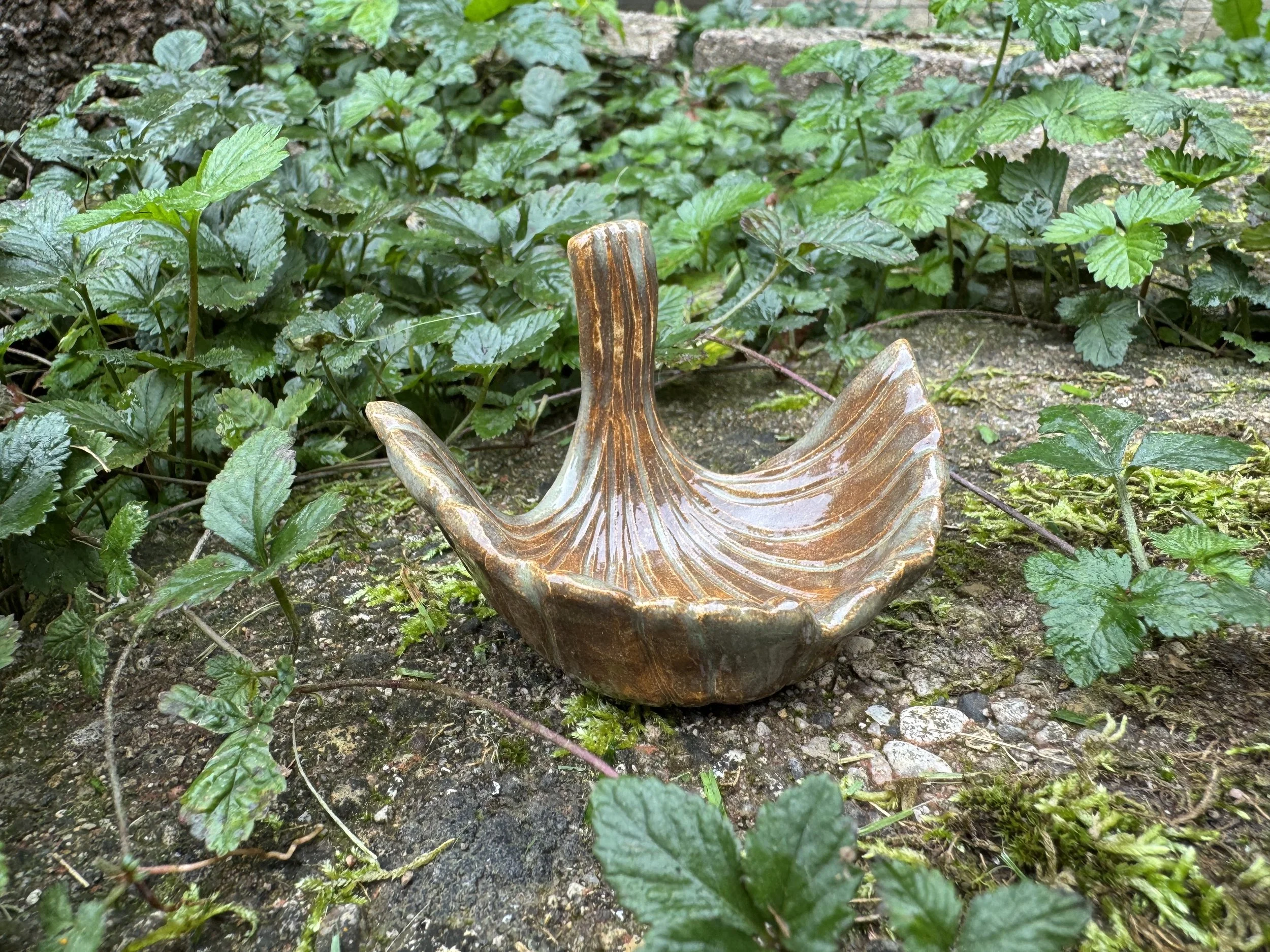 Ginko leaf dish G19.jpg