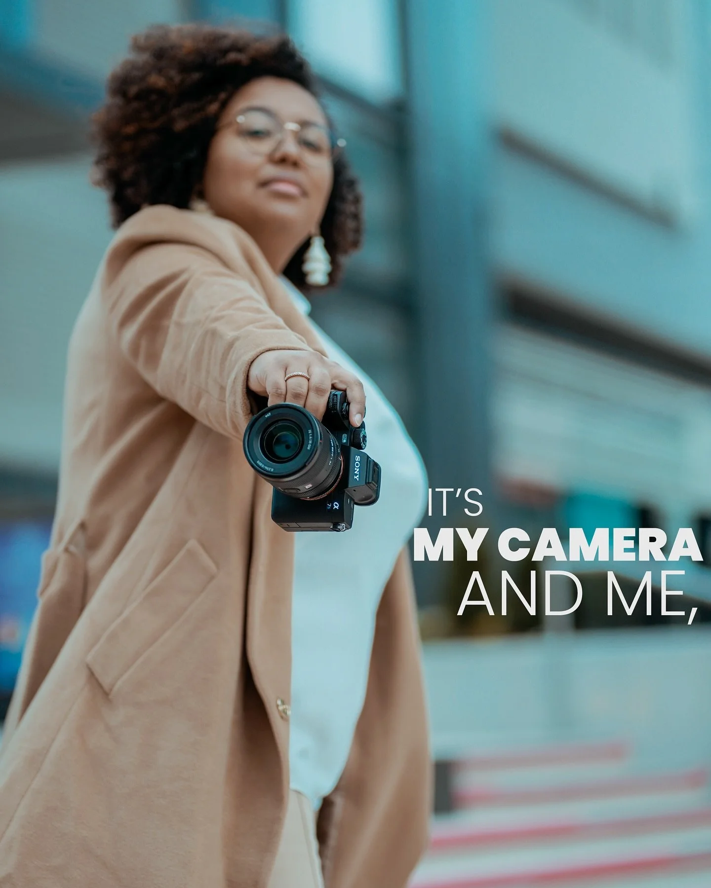 We are an inseparable duo, capturing moments, stories, and emotions everywhere I go 📸🖤

#PhotographerLife #MyCameraAndMe #Storyteller