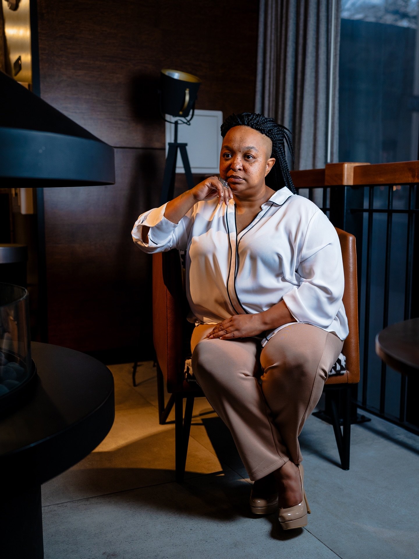 I love when branding shoots feel like stepping into someone&rsquo;s energy.

For this therapist, it was all about softness, trust, and approachability&mdash;capturing what it feels like to be in their presence.

This is the kind of storytelling I liv