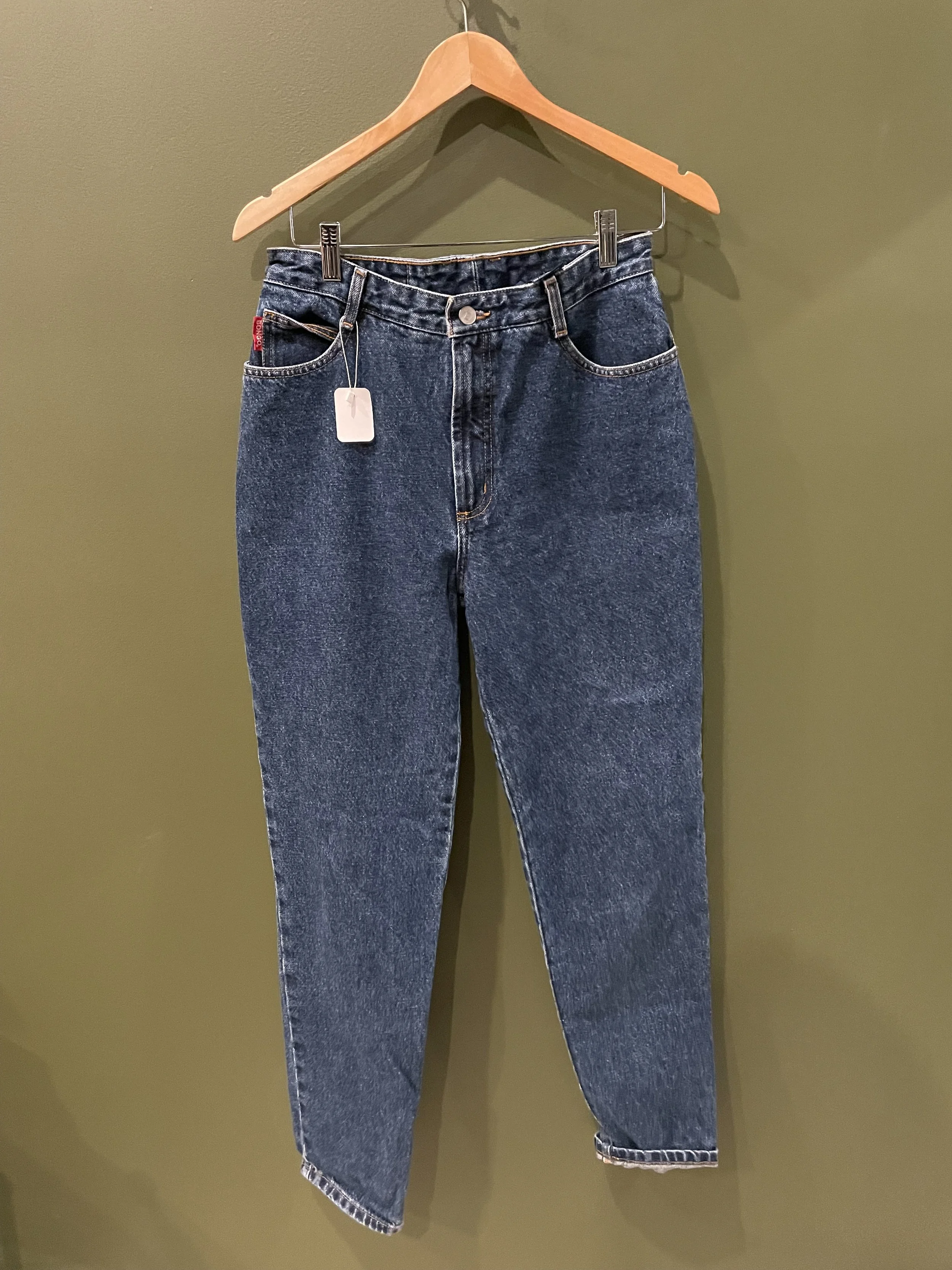 BONGO Vintage Classic Blue Jeans in a size 11