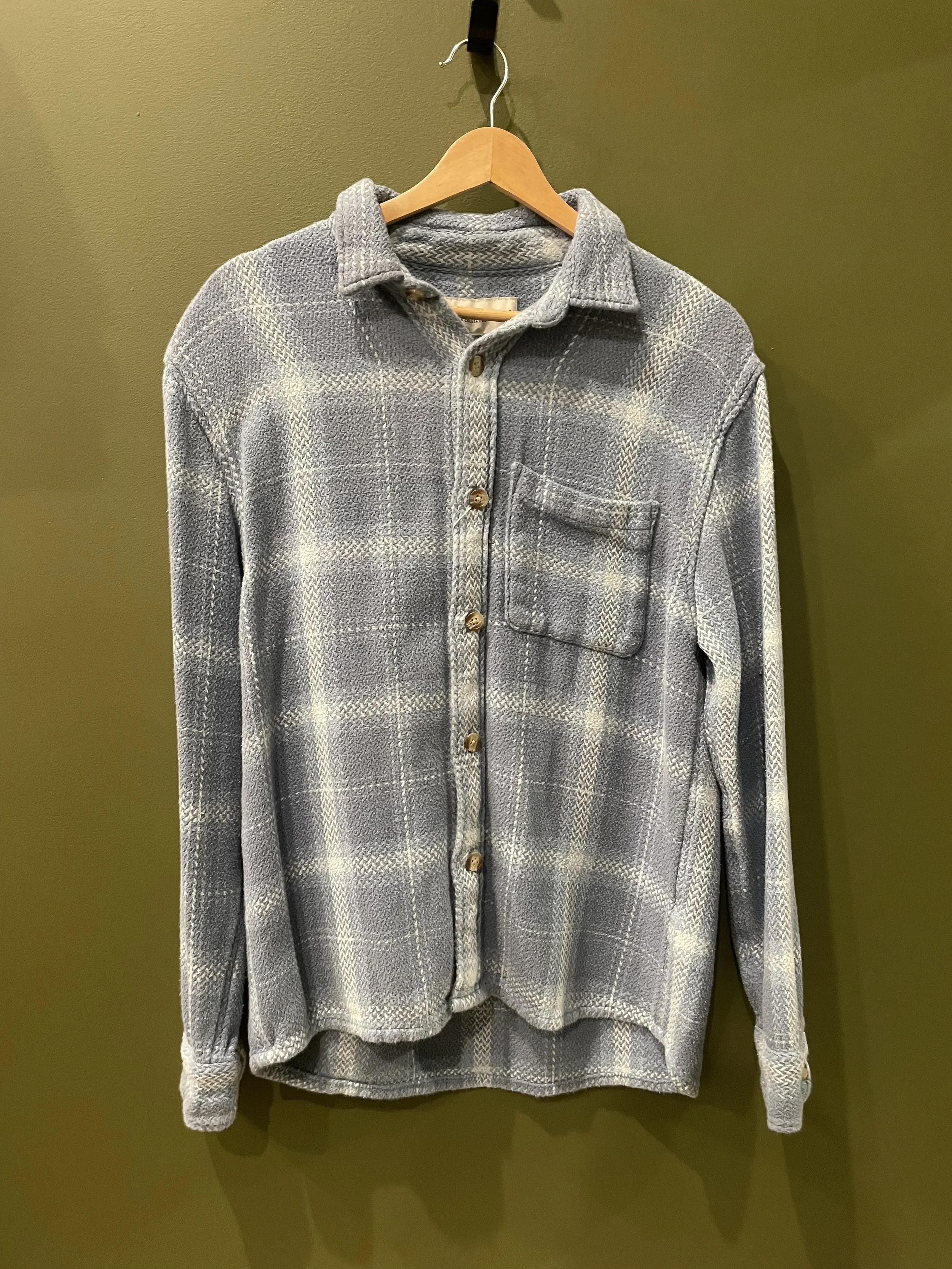 A&F Plaid Button-Down Shirt in a size small