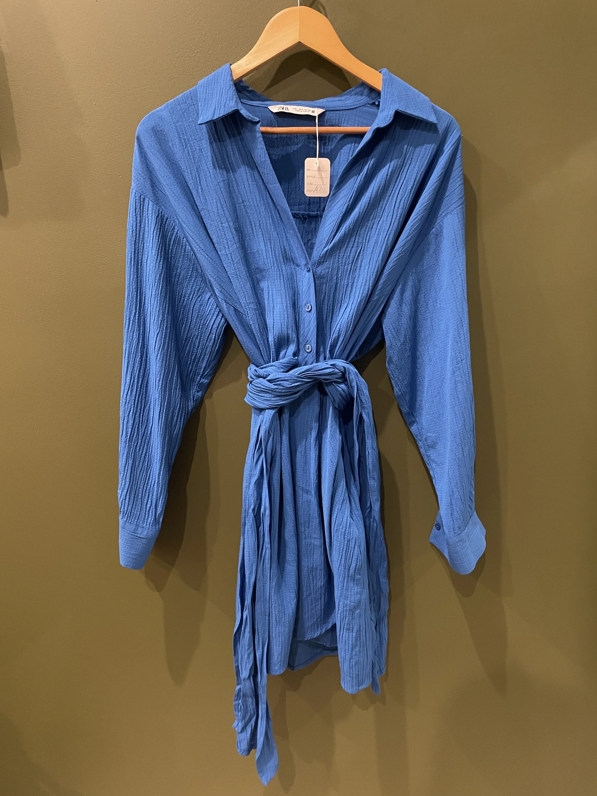 Zara Blue Tie-Front Button-Up Dress in a size large