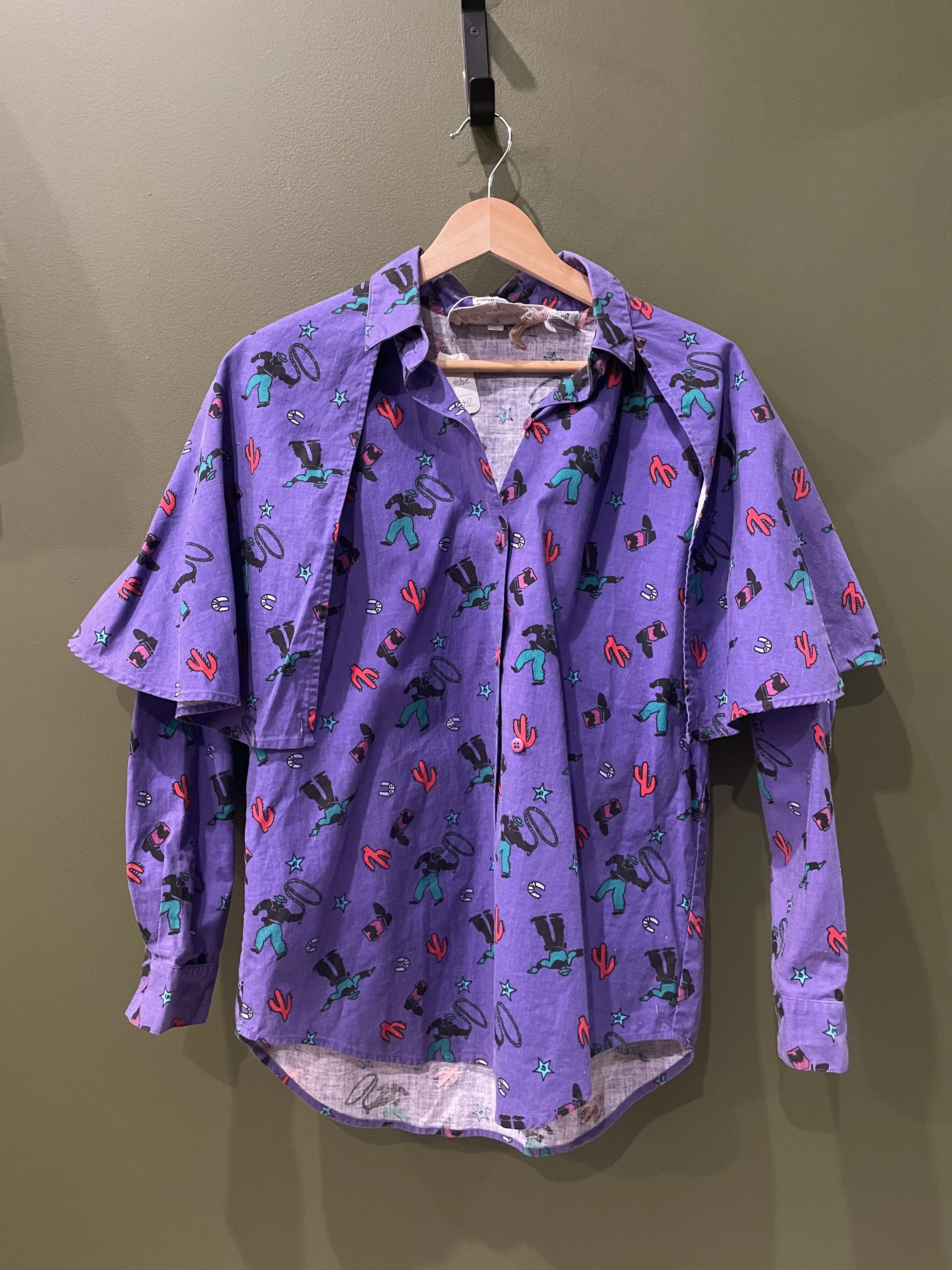 Southwest Cowboy Vintage Button-Down Shirt in a size small