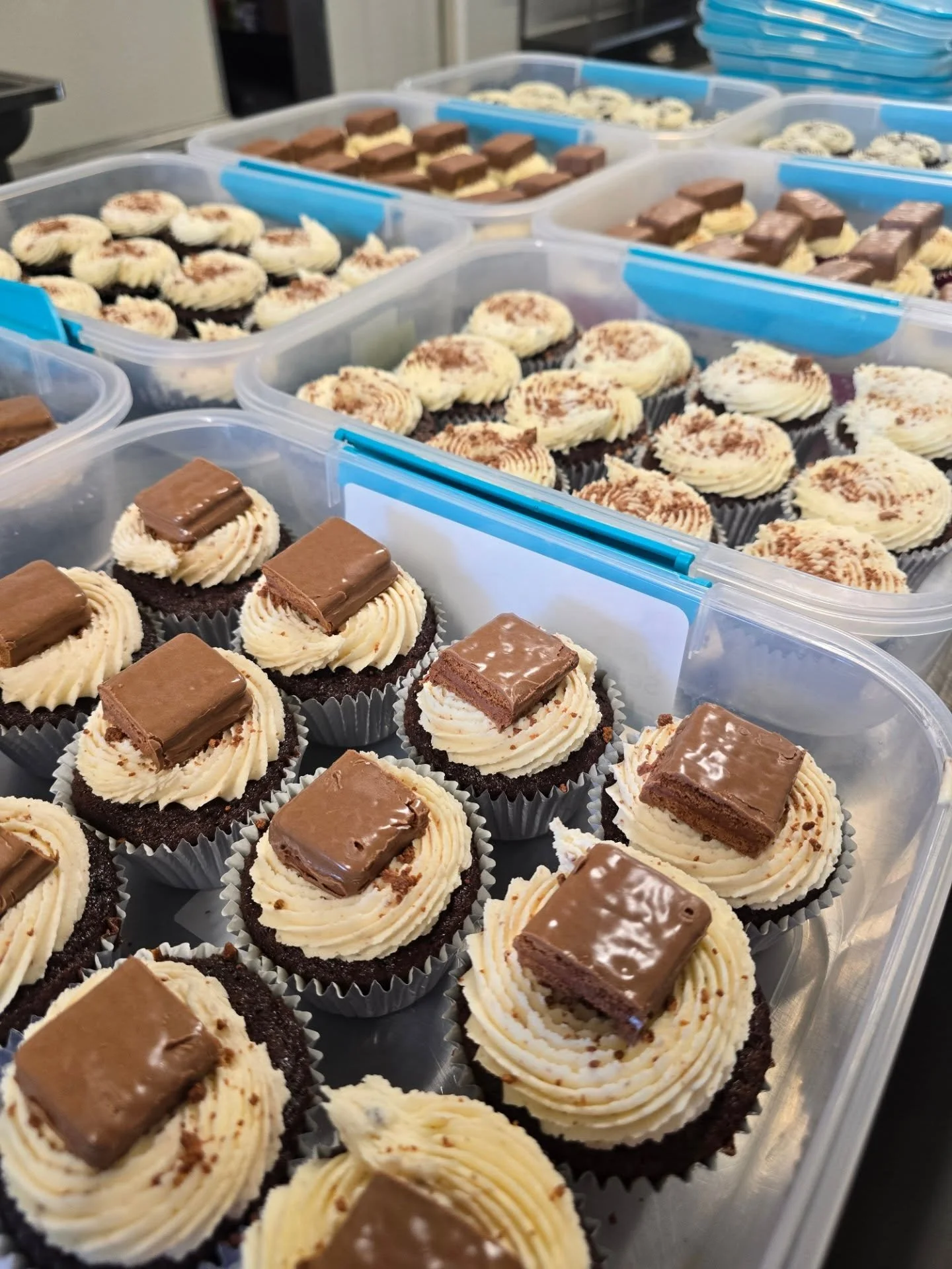 We are coming back baby.....

Coorparoo Marketplace we will see you next Saturday 28th February 2026 so bring along your sweet tooth for all the favourites 🧁🤤

🧁 Cupcakes
🍋 Slices 
🍫 Choc dipped Brownies 
🍪 Loaded chunky cookies 
🍫 Loaded Brow