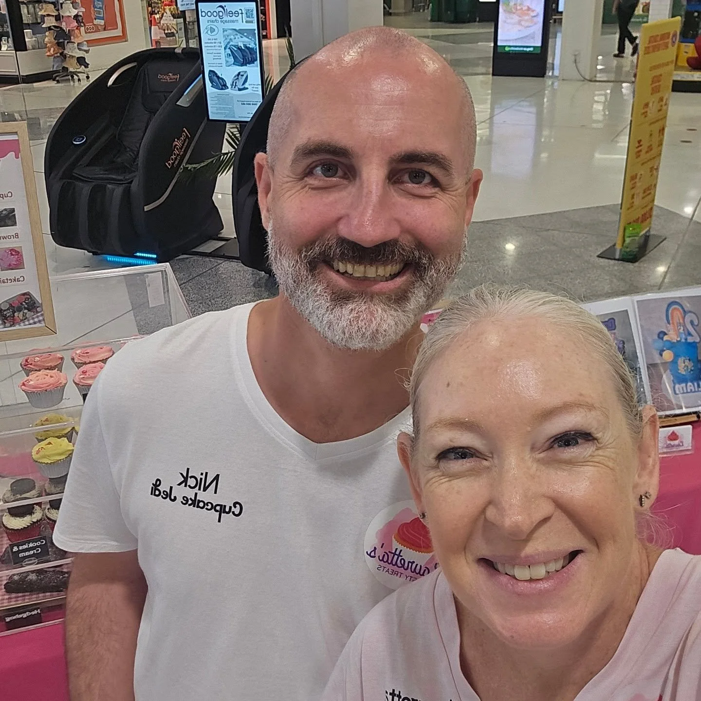 It's a perfect day to come and pick yourself up something sweet from Coorparoo Marketplace. 

Get yourself a sweet treat and chill out on the couch in this rainy day weather ☁️ 

We have something everyone. 

🧁🍫Gluten free cupcakes and brownies 
🧁