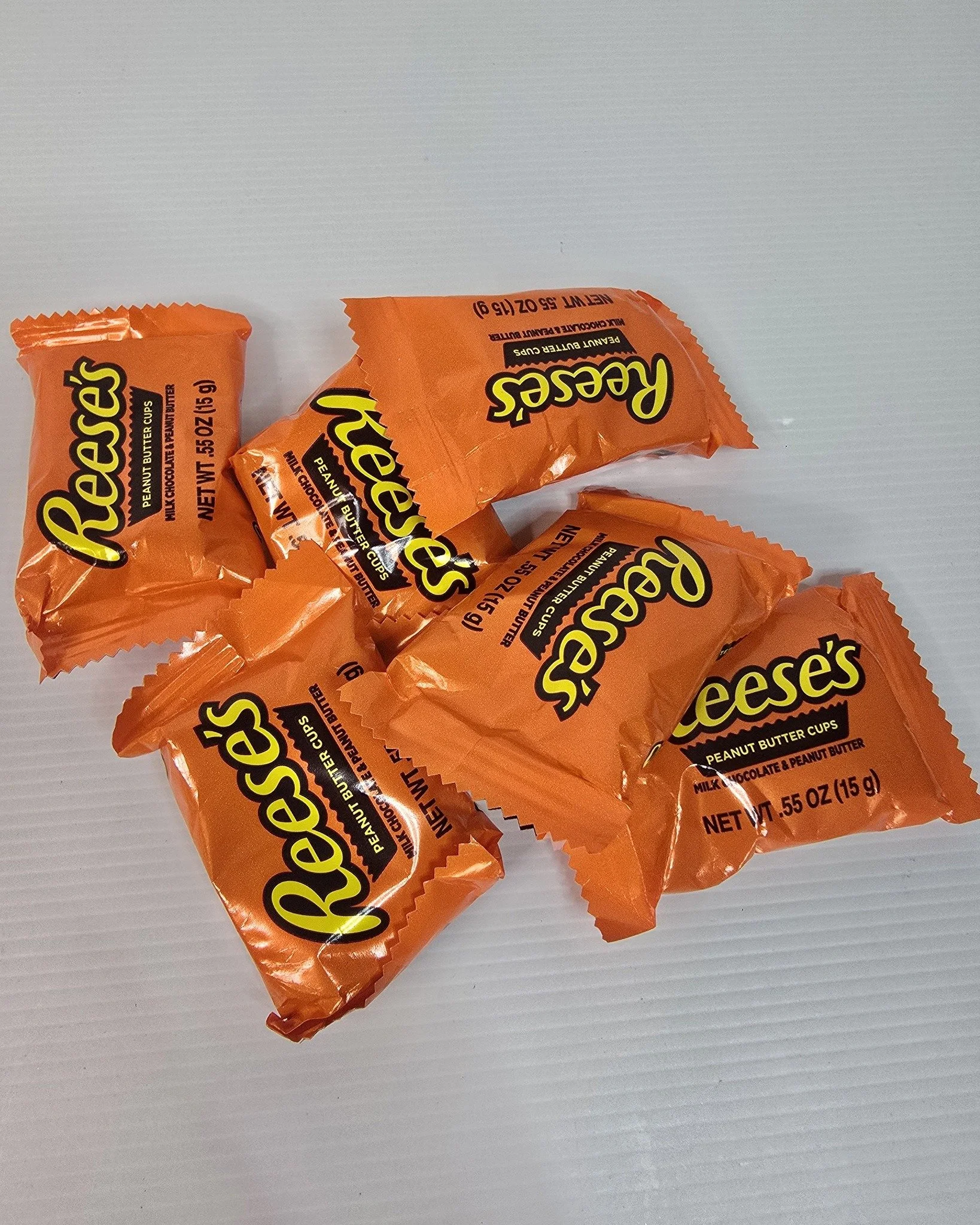 Are you a peanut butter chocolate fan? I know I am 🤣 

What menu item could we be using these delicious Reece's pieces for?

#brownies #customcakes #brisbanebaker #cupcakes