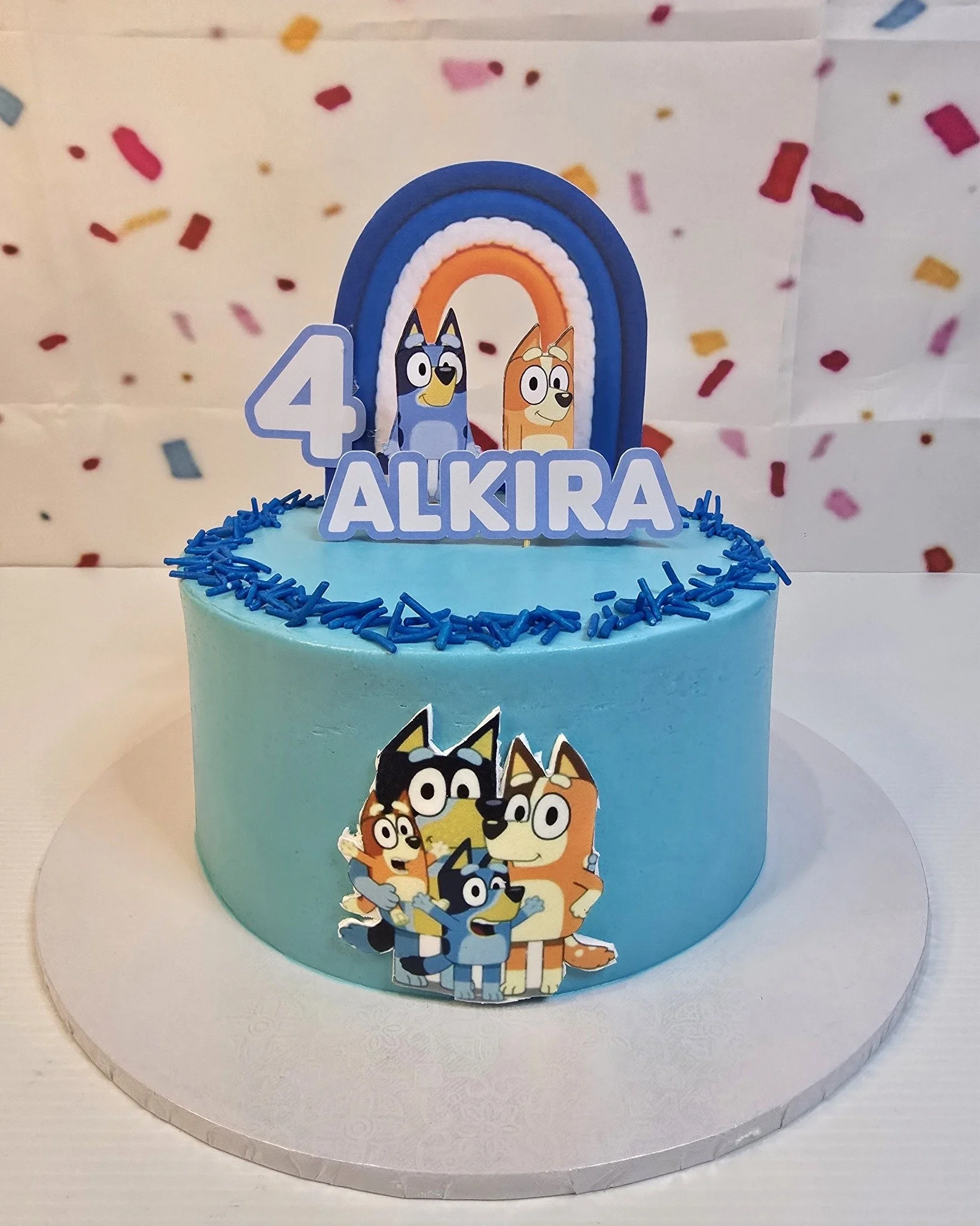 We have 2 spots available this week if you have forgotten to organise a cake 🎂 

Get in touch today if you want the stress of making a cake taken off your plate!!

 #brownies #customcakes #brisbanebaker #cupcakes