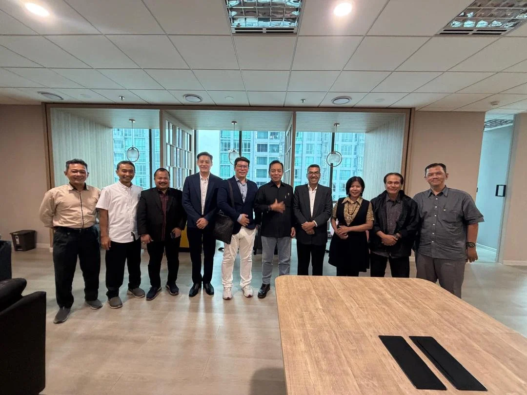 MEETING WITH PT FOKUS BISNES FOR WAIS GDG UNDER KADIN