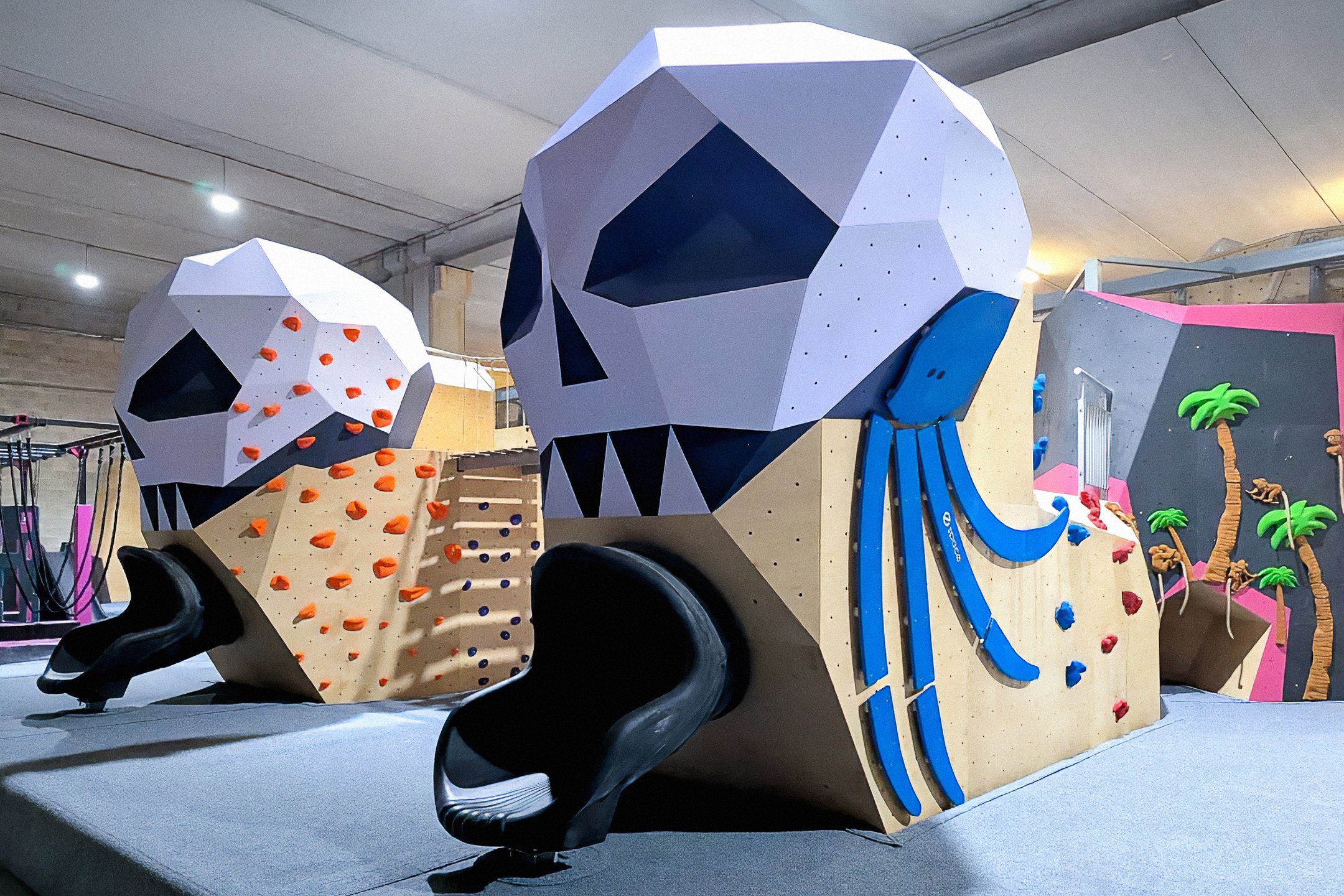 FRANCE_Mougins, Alpes‑Maritimes_BLOC PARTY CLIMBING_WEB_2.jpg