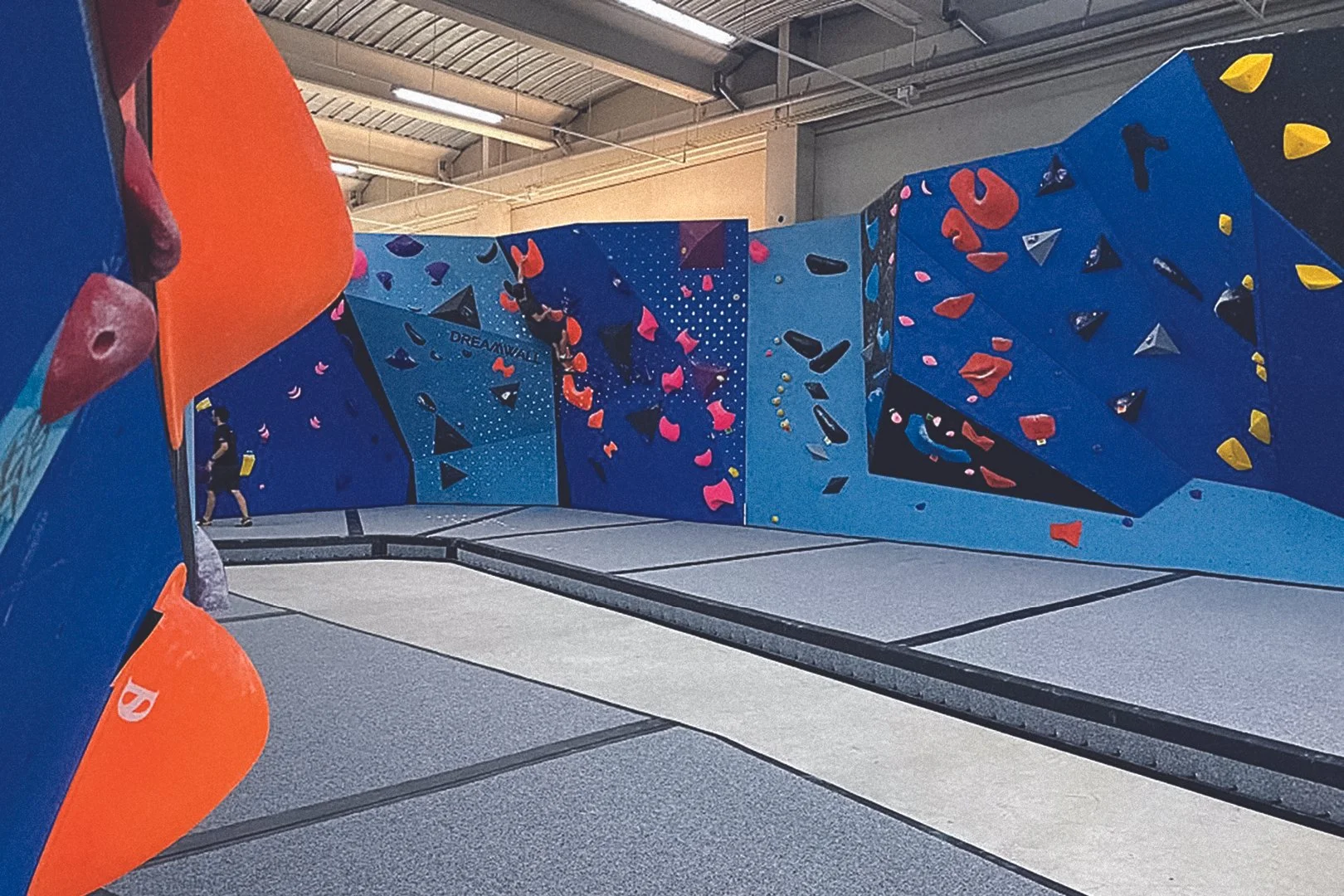 SPAIN_Badalona_BDN CLIMB_WEB_.jpg