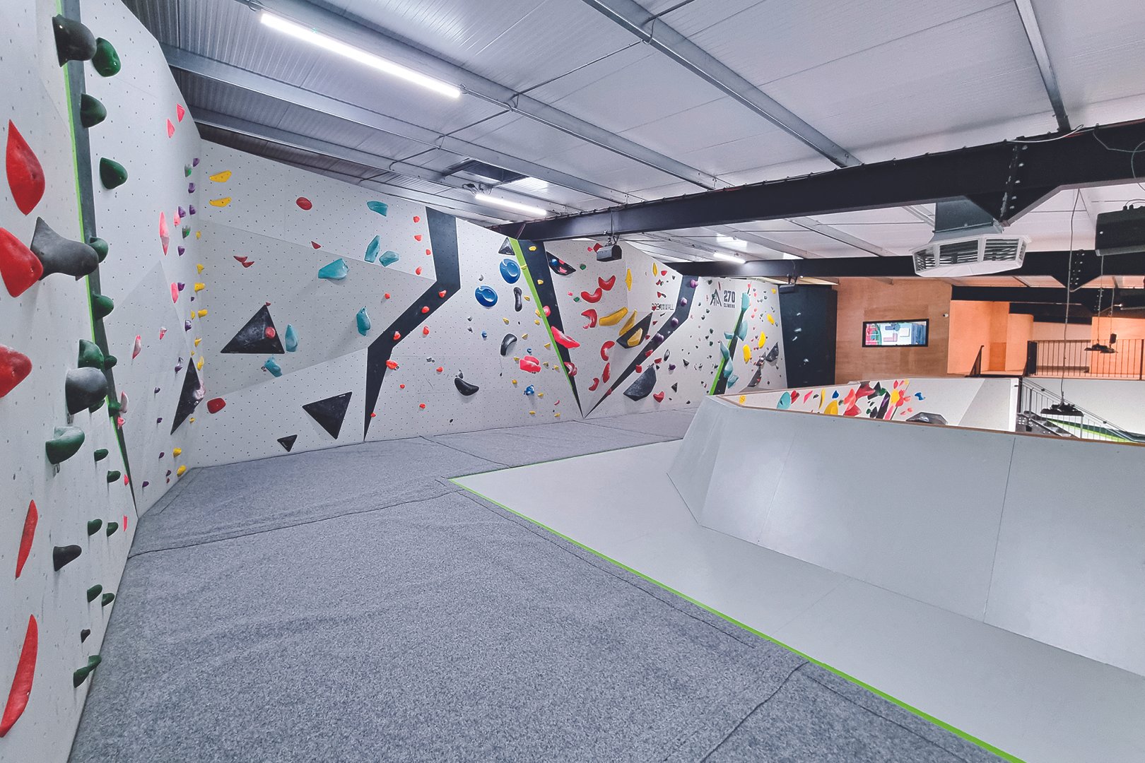 UK_Gloucester_270 CLIMBING_WEB_6.jpg