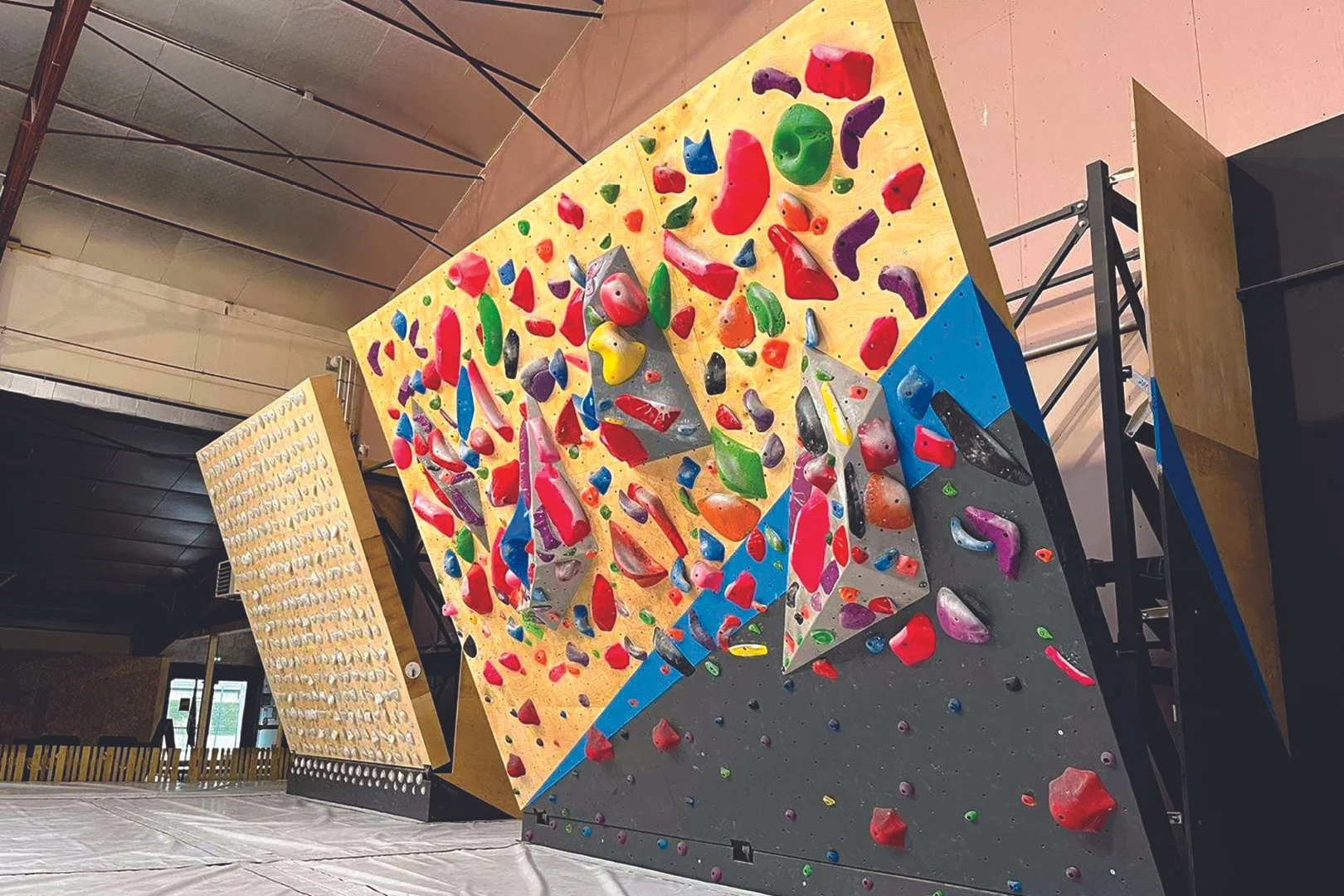 FRANCE_Sillingy, Haute‑Savoie_SPACE BLOC_WEB_.jpg