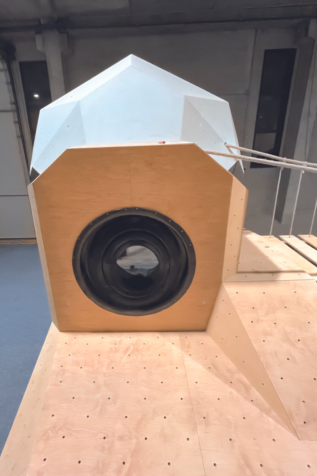 FRANCE_Mougins, Alpes‑Maritimes_BLOC PARTY CLIMBING_WEB_12.jpg