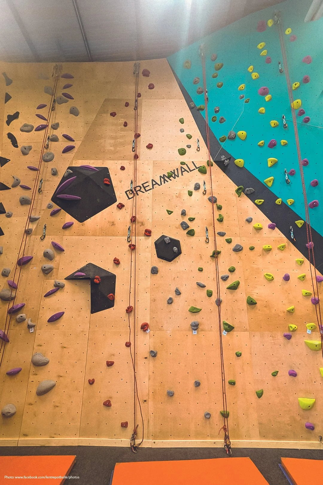 SWITZERLAND_Bulle, Fribourg_L’ENTREPôT_WEB_7.jpg