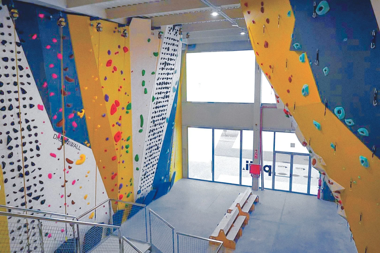 SPAIN_Manresa_EL PATI VERTICAL_WEB_2.jpg