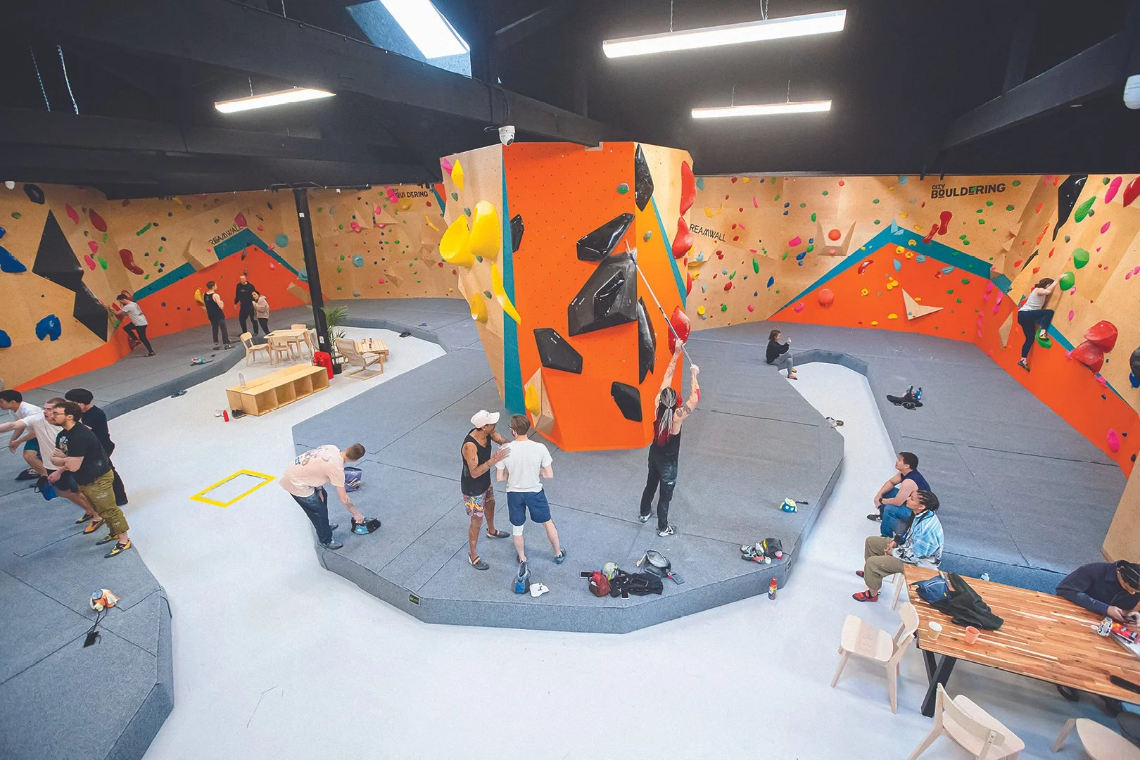 UK_London_CITY BOULDERING STRATFORD_WEB_.jpg