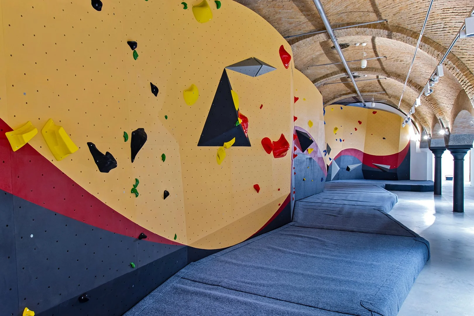 ITALY_Trieste, Friuli‑Venezia Giulia_DOLOMYTE BOULDERING GYM_WEB_8.jpg