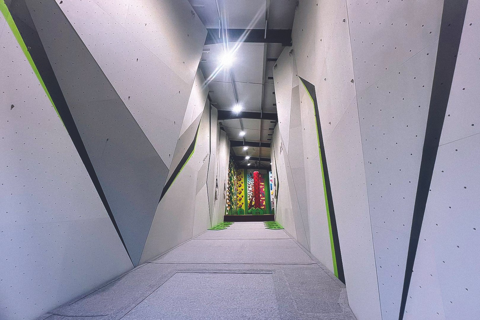 UK_Gloucester_270 CLIMBING_WEB_56.jpg