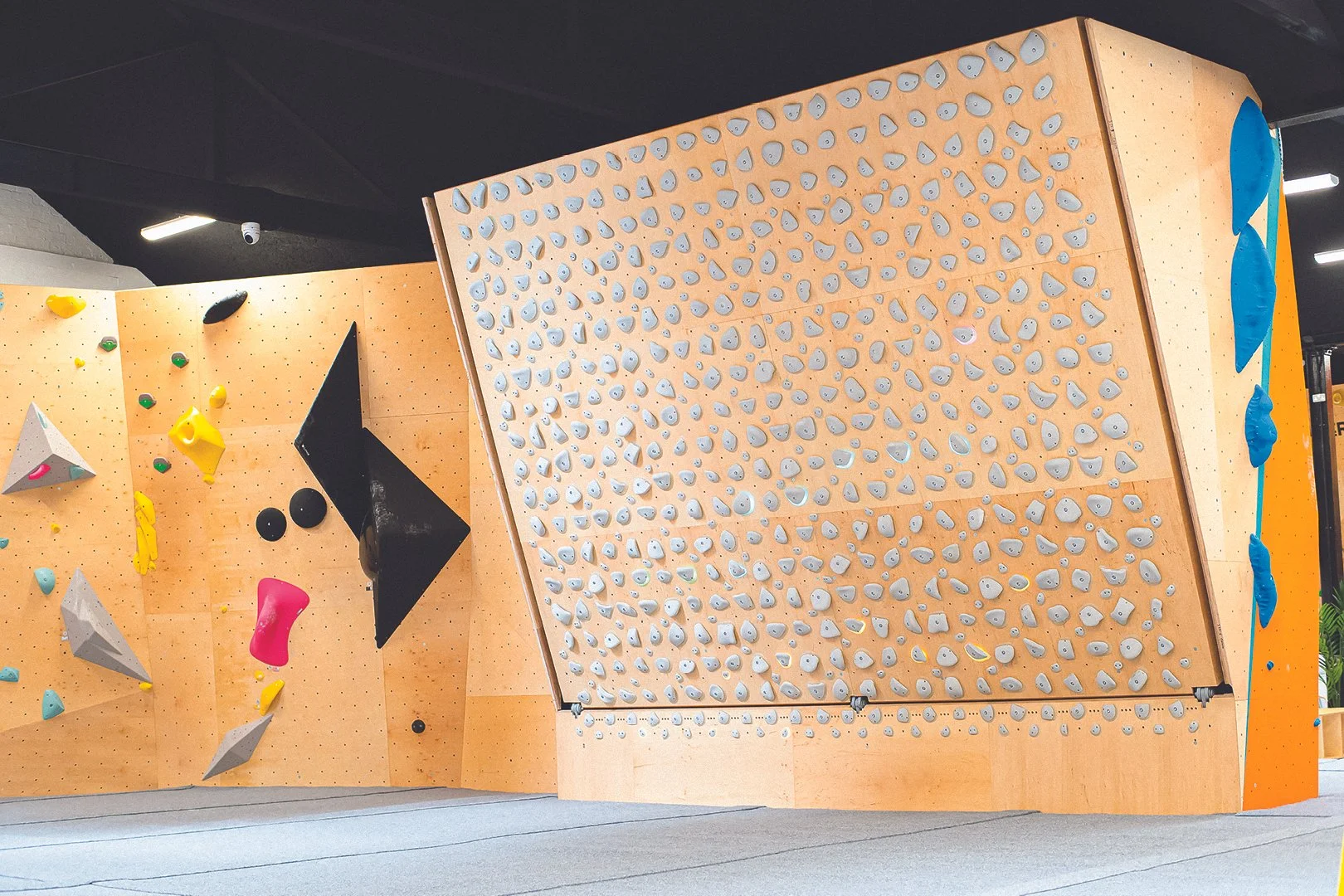 UK_London_CITY BOULDERING STRATFORD_WEB_3.jpg