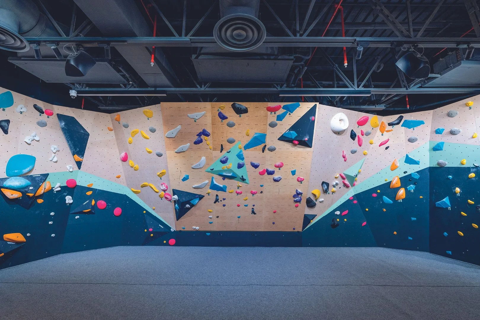 SAUDI ARABIA_Jeddah_JIGSAW CLIMBING_WEB_.jpg