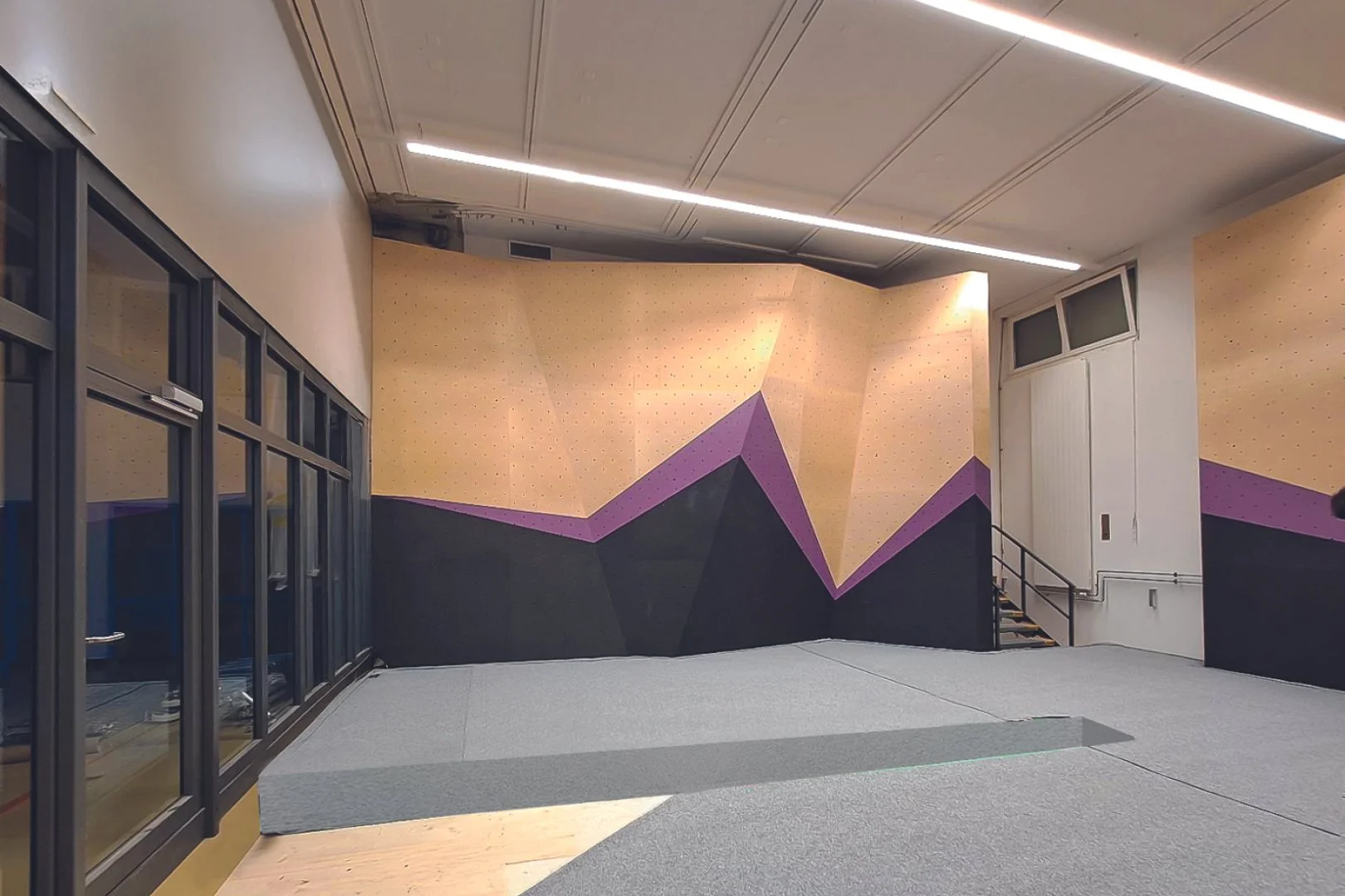 SWITZERLAND_Uetendorf_SCHULHAUS RIEDERN 1_WEB_2.jpg