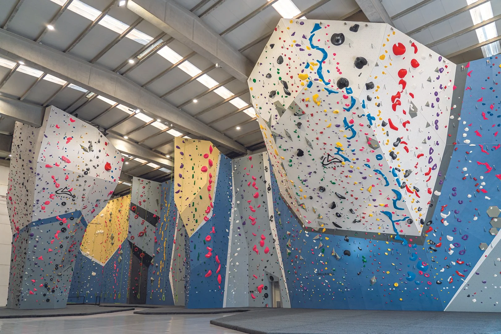 SPAIN_Gavà, Barcelona_SHARMA CLIMBING GAVÀ_WEB_2.jpg