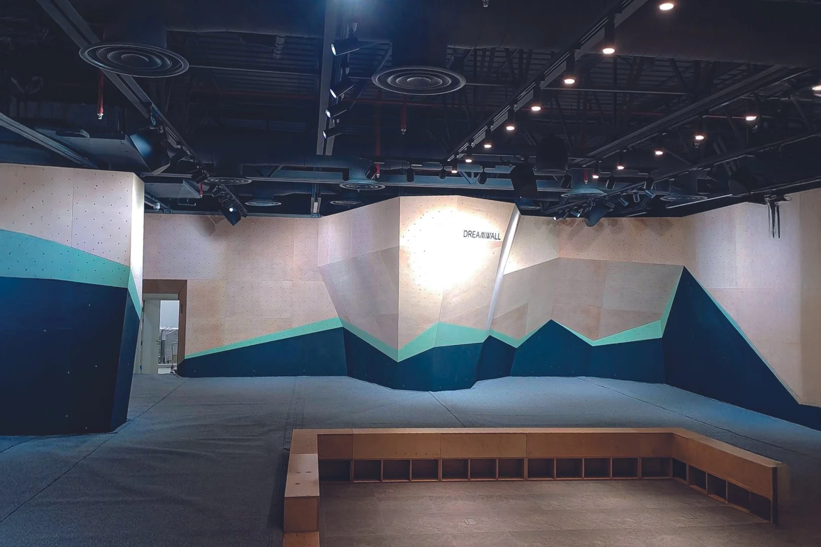 SAUDI ARABIA_Jeddah_JIGSAW CLIMBING_WEB_14.jpg