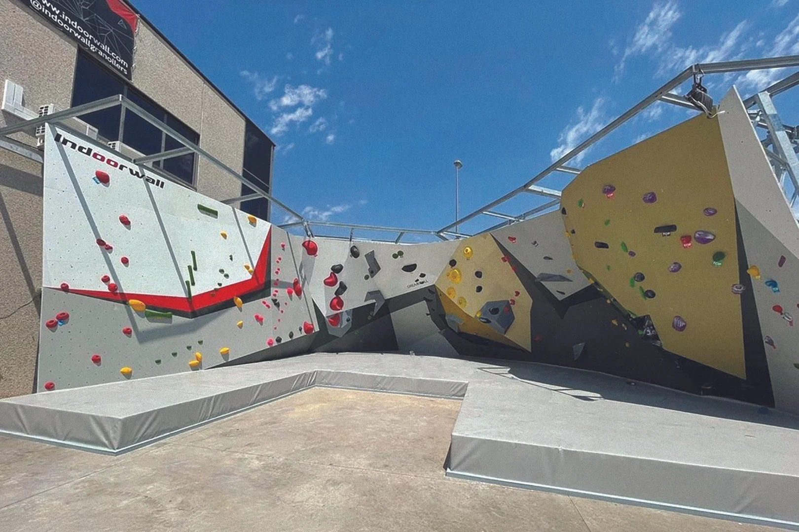 SPAIN_Granollers, Barcelona_INDOORWALL_WEB_.jpg