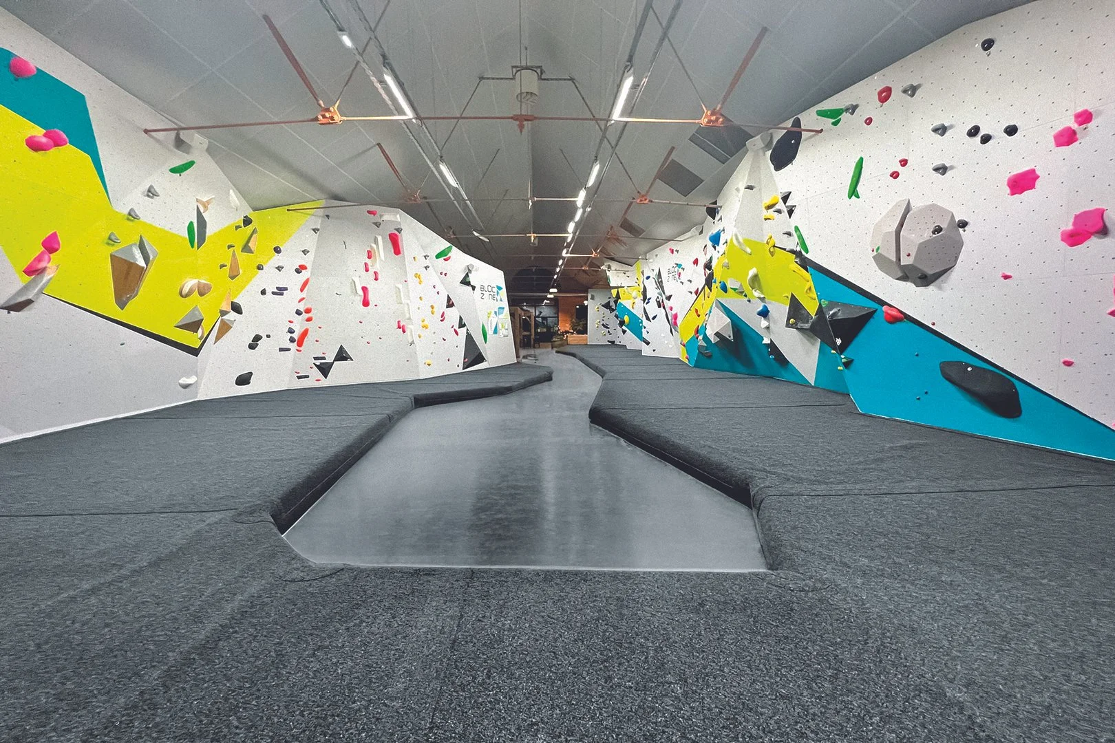 FRANCE_Yzeure, Allier_BLOC ZONE_WEB_3.jpg