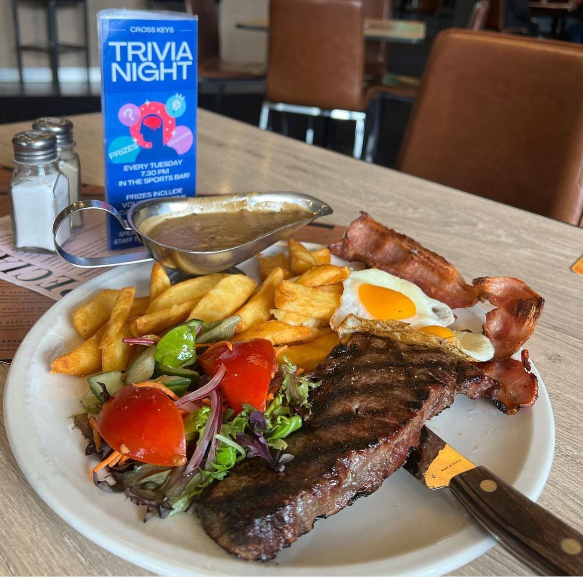Cross-Keys-Hotel-Essendon-Steak-Bacon-Eggs.PNG