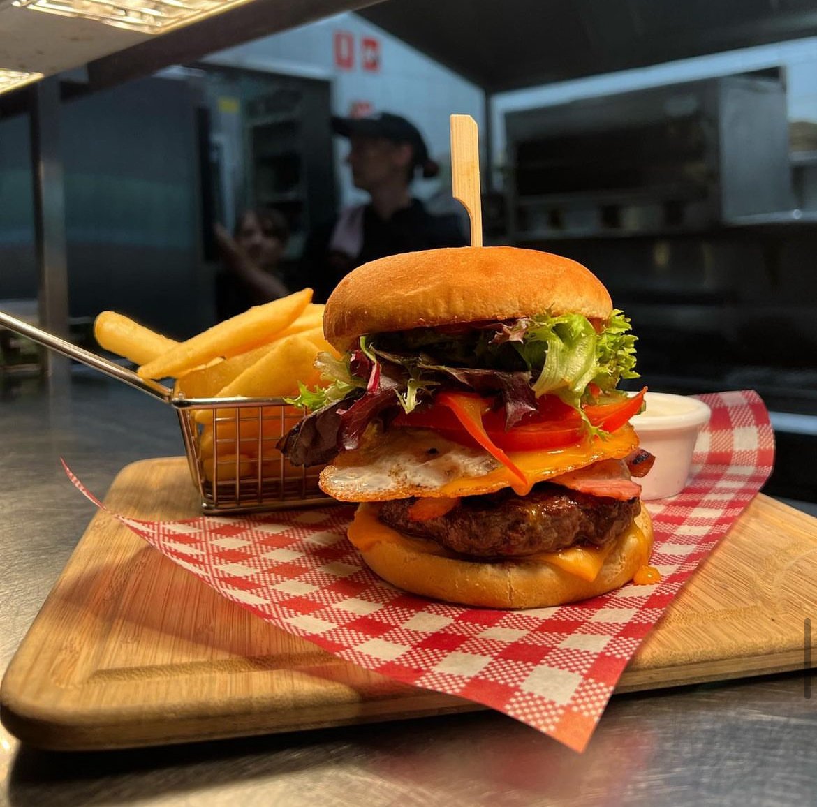 Cross Keys Hotel Beef Burger