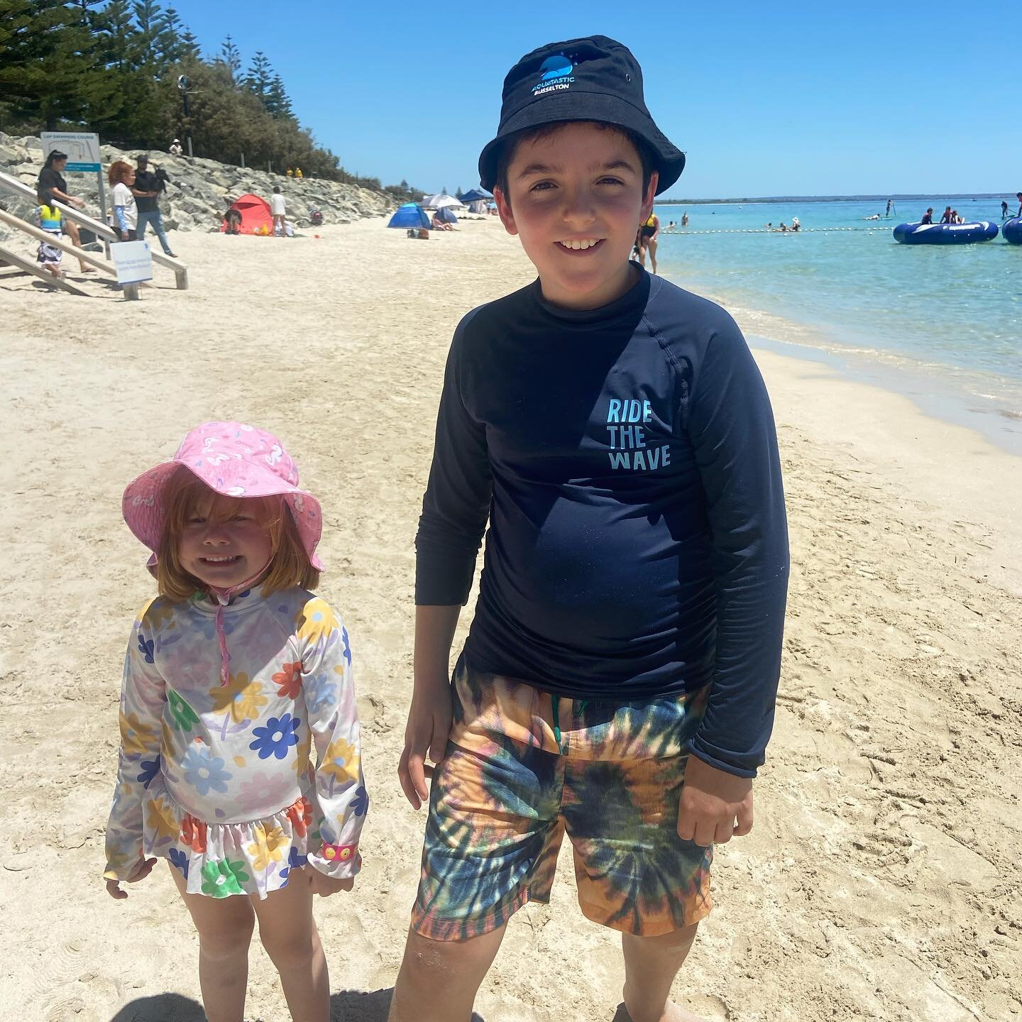 Some happy customers with their new Aquatastic hats! We have sizes for everyone, stay sun safe on the beach and grab yourself a hat for just $15 ☀️👌🏖👒