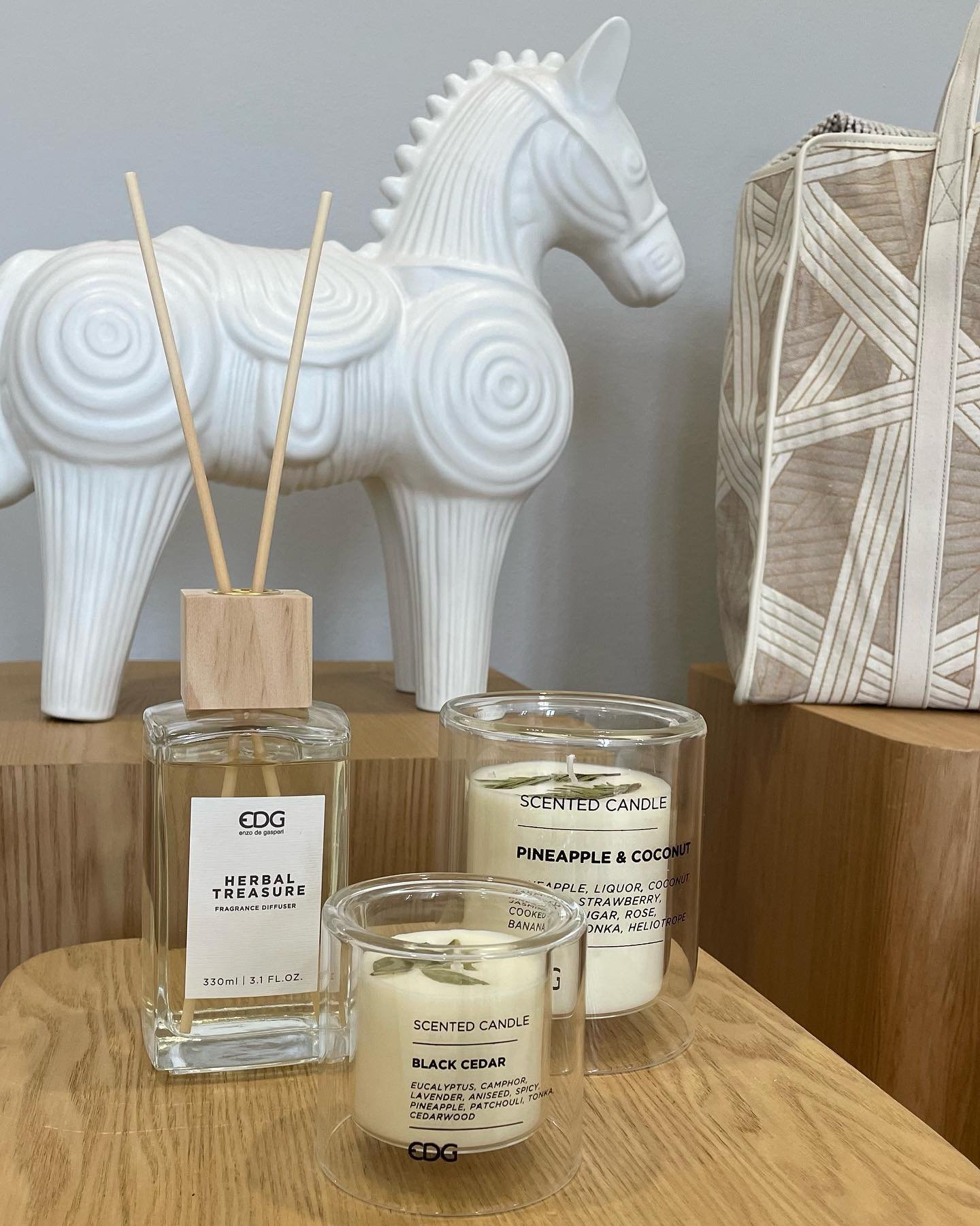 Our new favourite candles and diffusers from @edgenzodegasperi 🌞 go get yours!

#enzodegasperi #enzodegasperi #edg #edgenzodegasperi #interior #interiordesign #interiorinspo #interiorinspiration #interiordecor #interi&oslash;r #interi&ouml;r #interi