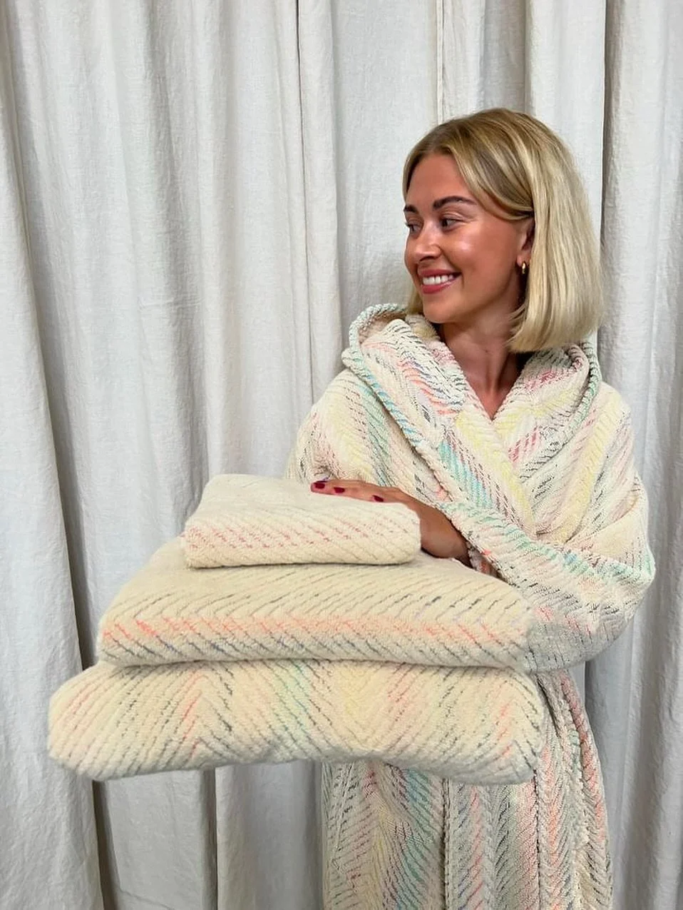 Harmony towels and robe from Missoni can never go wrong💘 

Via @millainterior 🐬

#missoni #missonihome #missonihomecollection #missonibeach #summerinspo #beachvibes #interior #interiordesign #interi&oslash;r #interi&ouml;r #sommerogsol #beachfashio