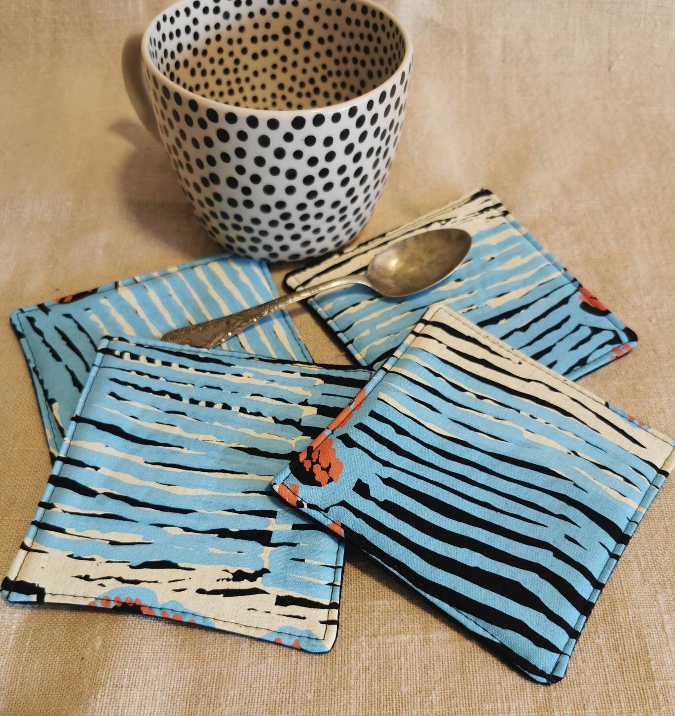 https://i.etsystatic.com/7990222/r/il/825951/4602223748/il_fullxfull.4602223748_k8z2.jpg
